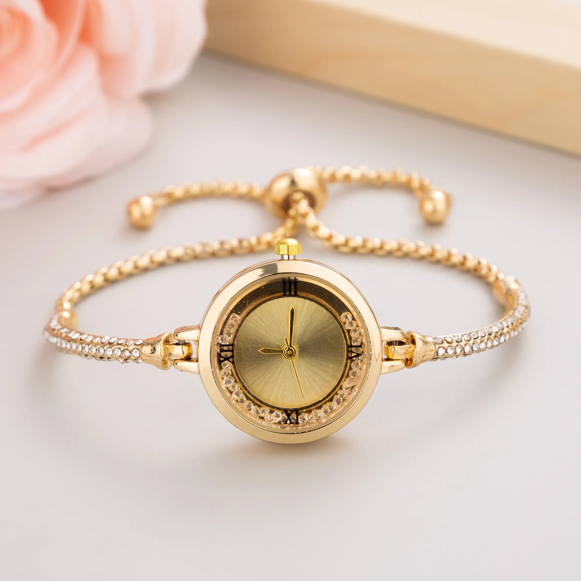 Women Steel Bracelet Watch Quartz Luxury Fashion Small Dial Watches Popular Wristwatch Female Elegant