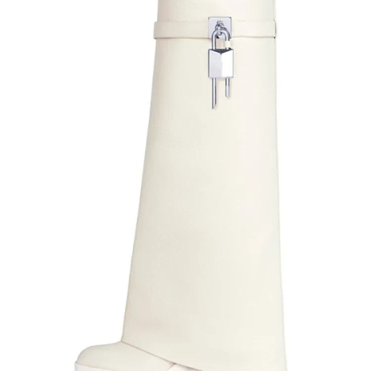 New Fashion Brand Thick Soled Leather Short Boots Round Head Lock Lock Shark Boots Women's Slope Heel High Heel Women's Boots