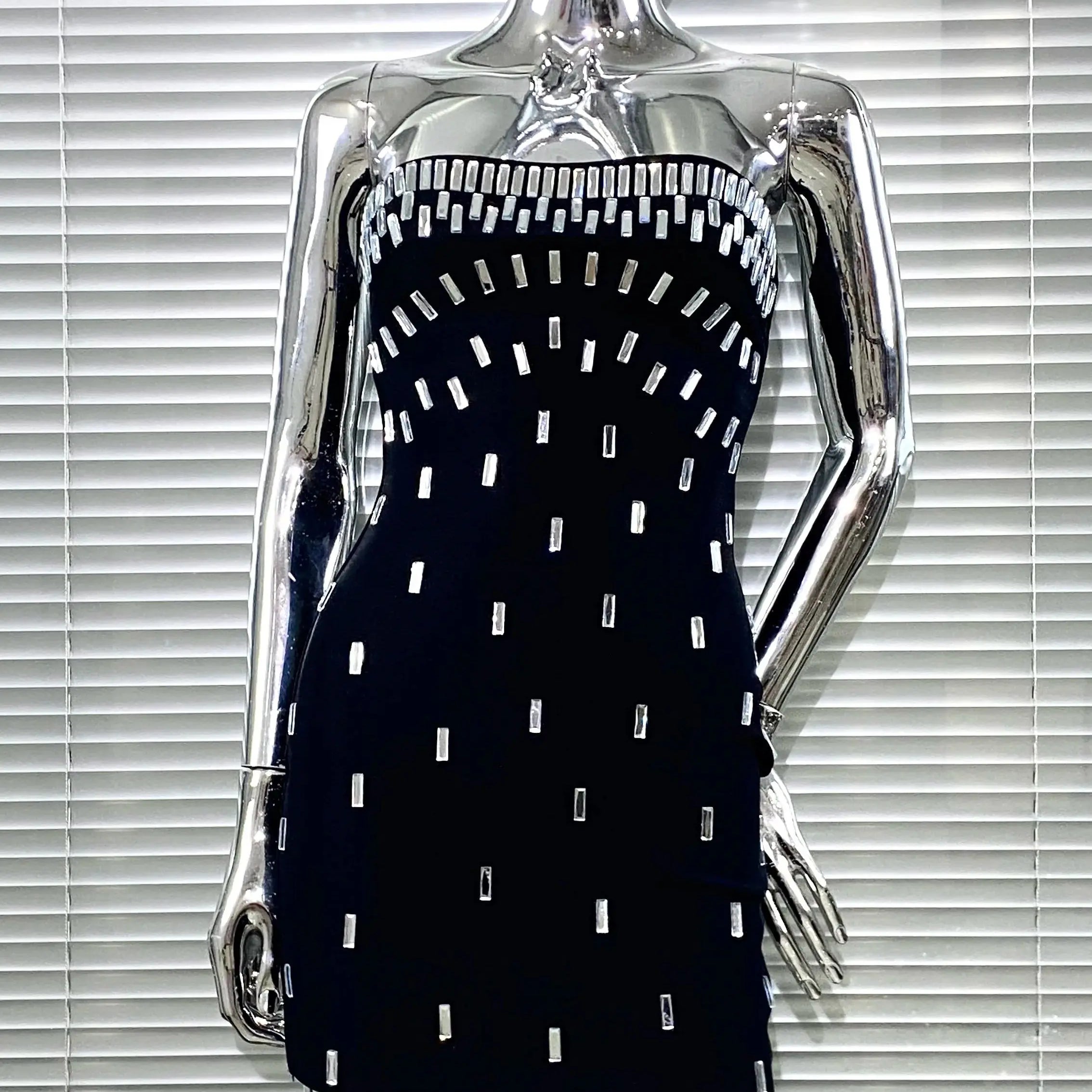 Luxury Woman Bandag Dress Sparkling Diamonds Strapless Black Mini Dress Celebrity Birthday Party Vestido Music Festival Outfit
