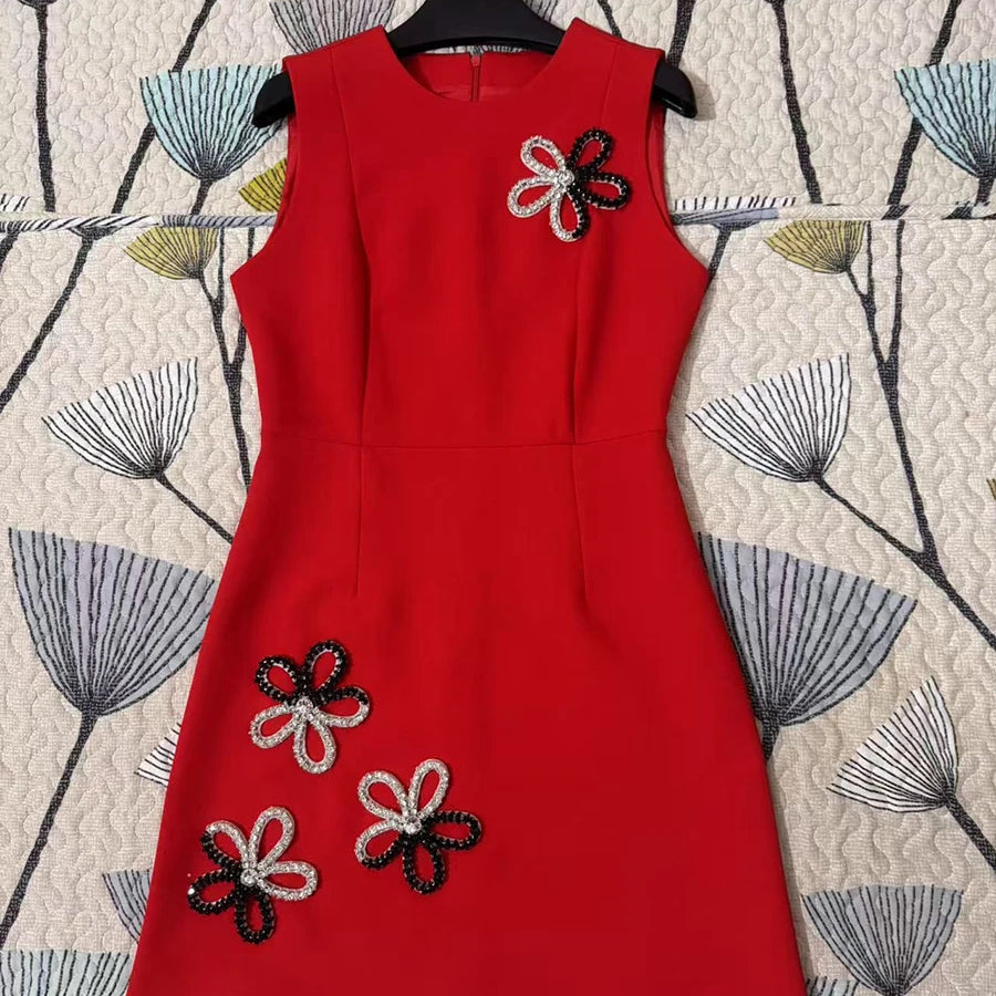 TWOTWINSTYLE Solid Slimming Elegant Dresses for Women Round Neck Sleeveless Patchwork Bead Fashion Mini Dress Female Clothing