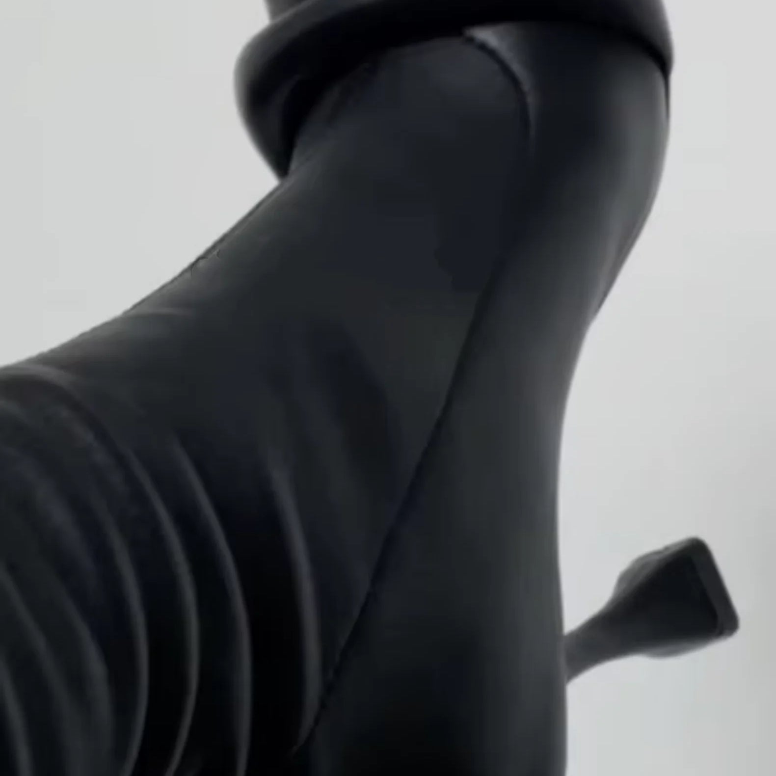 Solid Strange Style Knee-High Boots Square Toe High Heels Black Leather Women Winter Fashion Comfortable Botas 2025 New Shoes