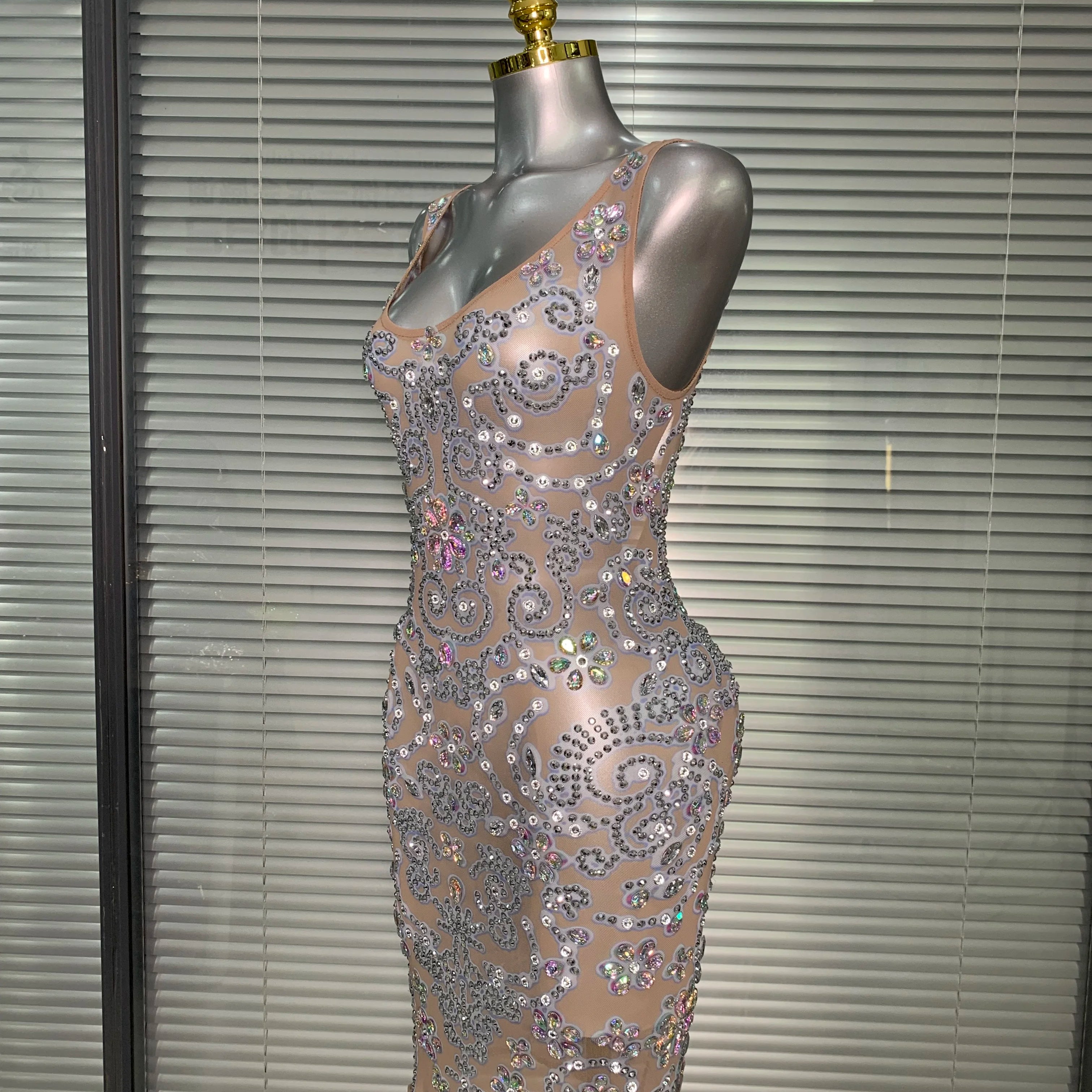 Celebrity New Women Sexy Mesh Sheer Crystal Stage Costume Stage Dancer Singer See Through Night Club Mini Party Dress