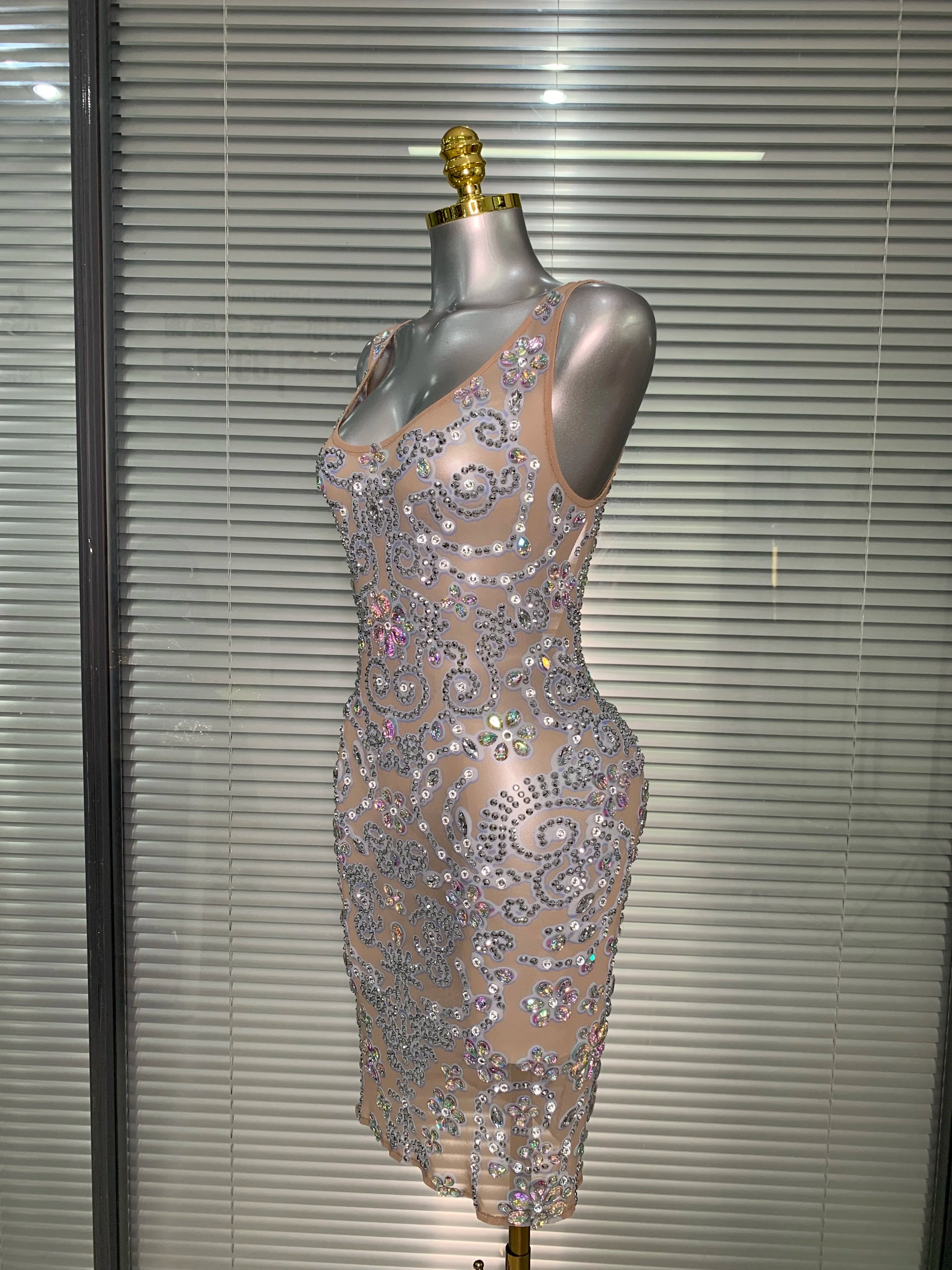 Celebrity New Women Sexy Mesh Sheer Crystal Stage Costume Stage Dancer Singer See Through Night Club Mini Party Dress