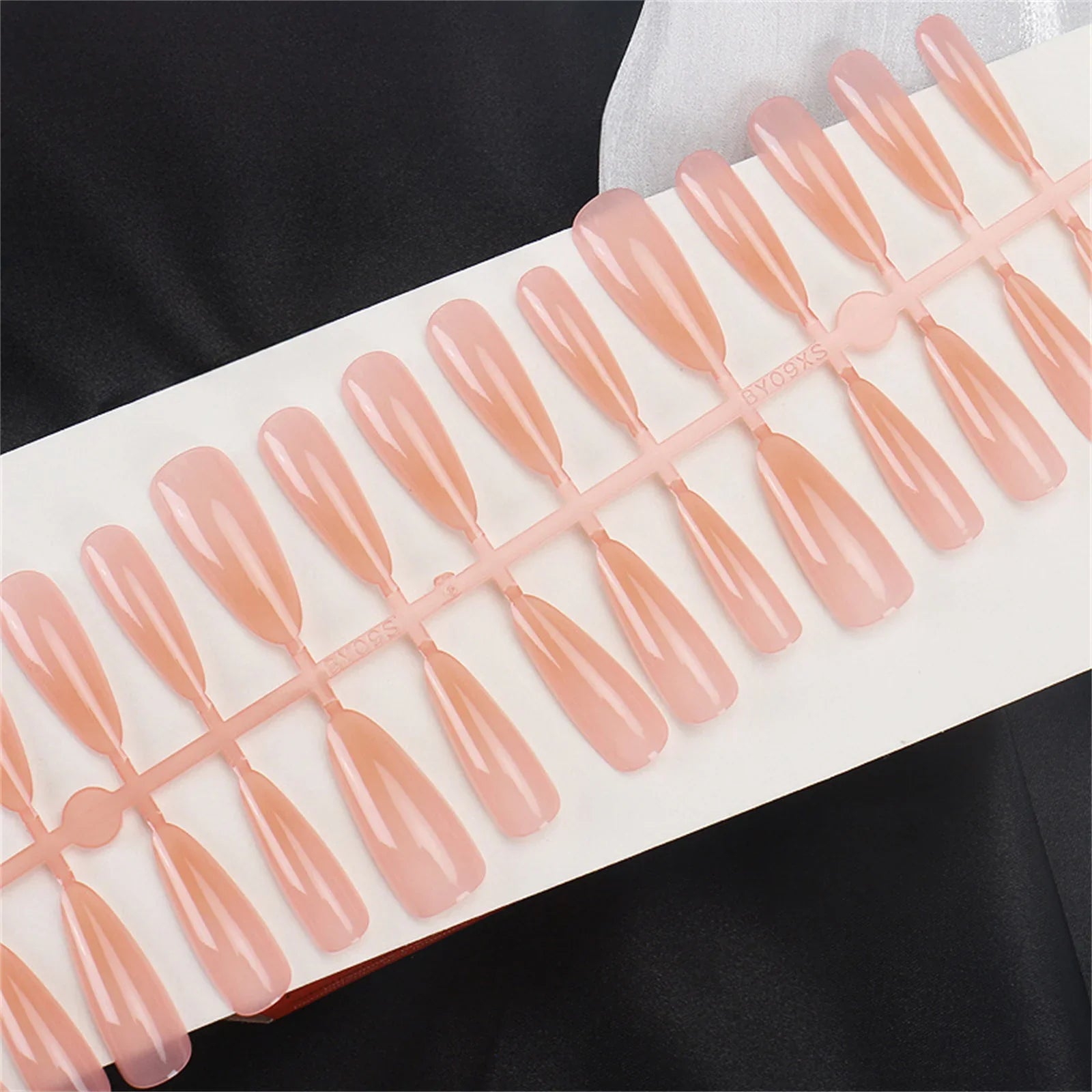 30Pcs Long Almond Fake Nails Gradient Nude Pink Color Acrylic Press On Nails Gentle Women Girls Wearable False Nails Supplies