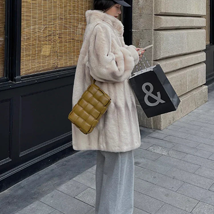 Winter Thick Warm Faux Mink Fur Coat Women Stand Collar Elegant Chic Luxury Designer Clothes Runway Fluffy Jacket 2022