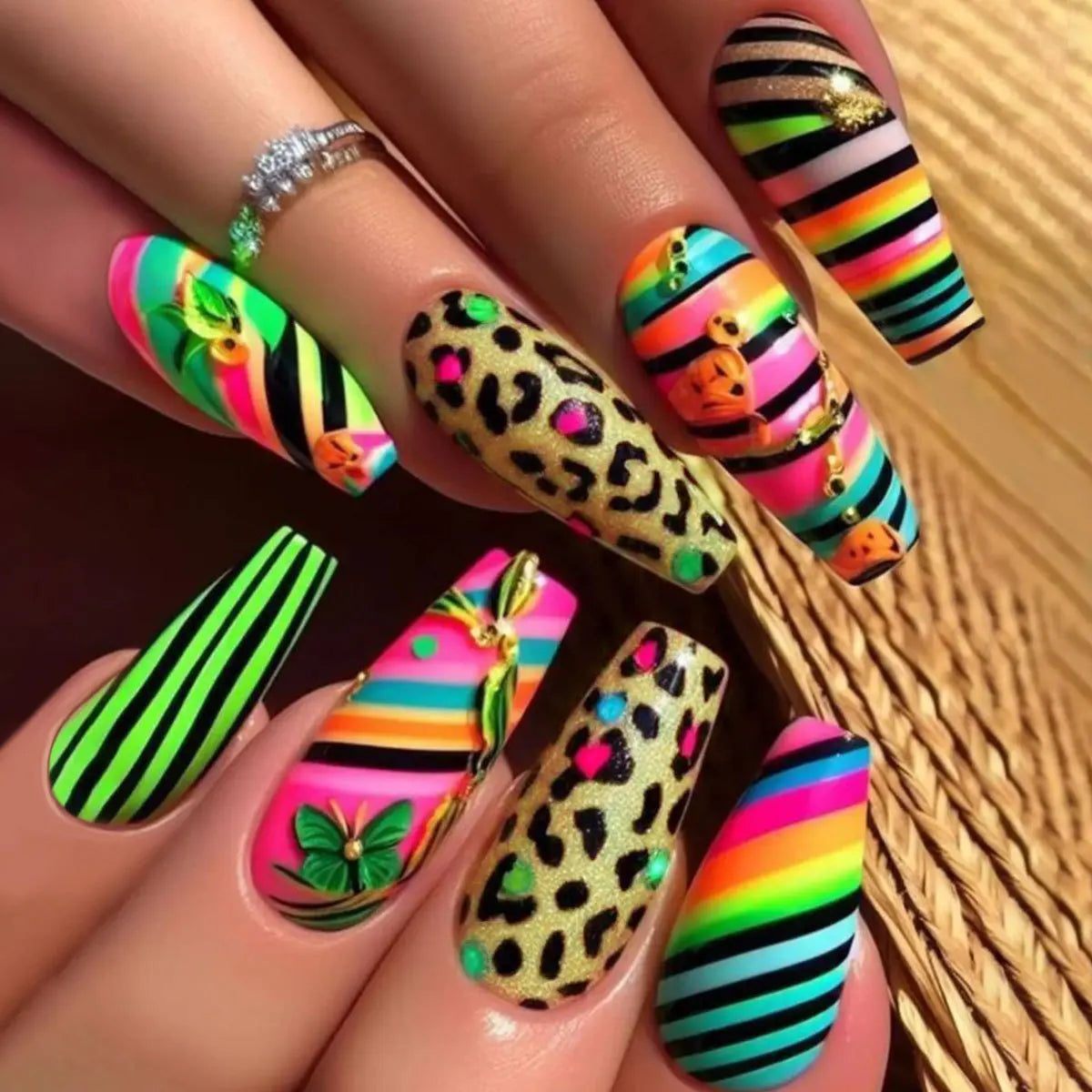 Medium long fake nails for women girls Y2K colorful gradient leopard print Pink green coffee coffin tips press on false nail set