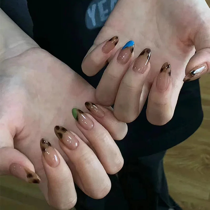 24Pcs Long Stiletto Fake Nail Brown Blue Smudge Leopard Print Press on False Nails Star Polka Dot Wearable Full Cover Nails Tips