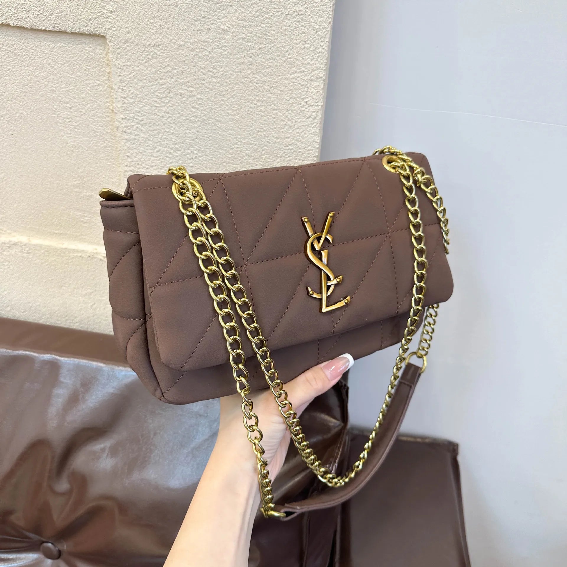 Chic Quilted Chain Crossbody Bag 2025 Trendy Square Purse for Women Versatile Mini Shoulder Bag Casual & Office Essential