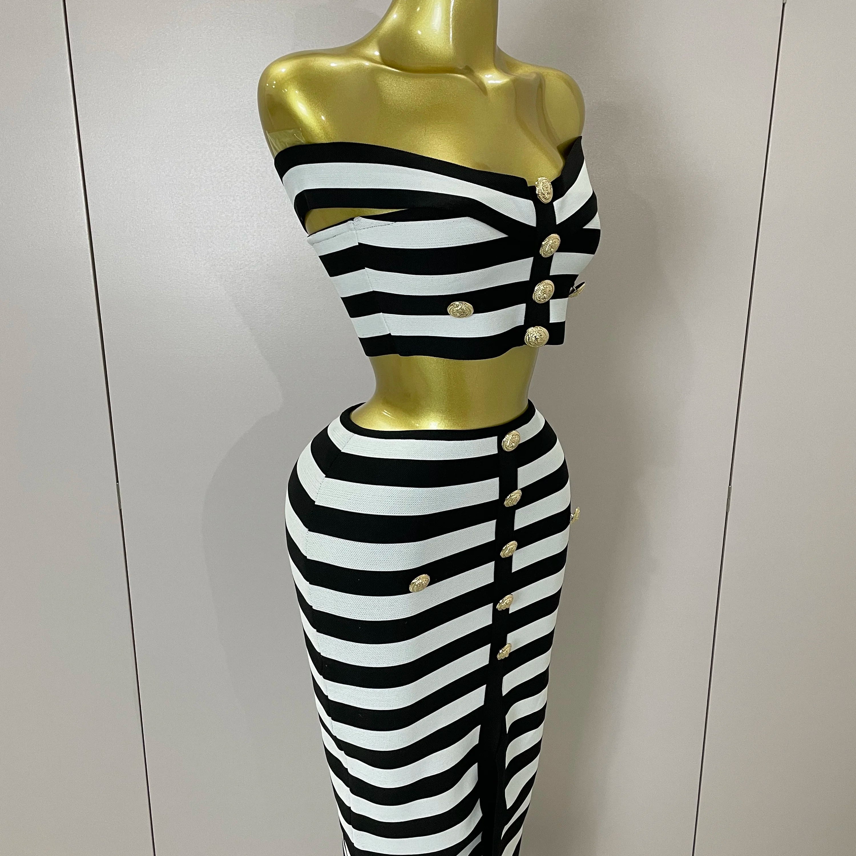 Sexy Off Shoulder Striped Button Two Piece Mini Bandage Set 2025 Women Celebrity Designer Evening Party Luxury Birthday Outfit