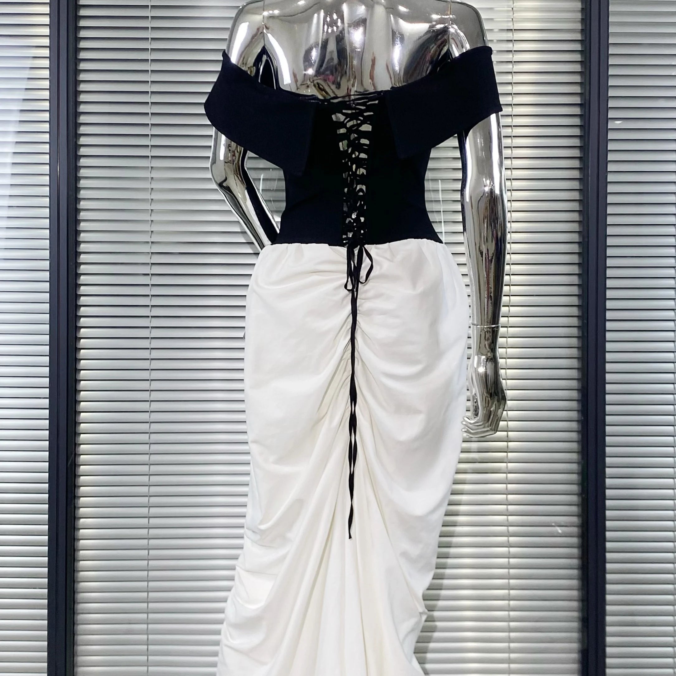 2025 New Arrival Women Sexy Off the Shoulder Laced-up Bodycon Long Maxi Dress Evening Party Celebrate Cocktail Outfit