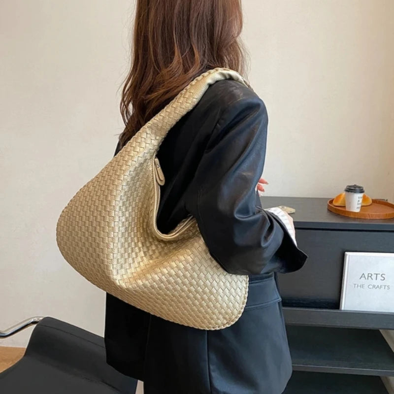 Woven Bag French High-end Women's Atmospheric Versatile One Shoulder Underarm Bag Niche Texture Portable Commuting Bag