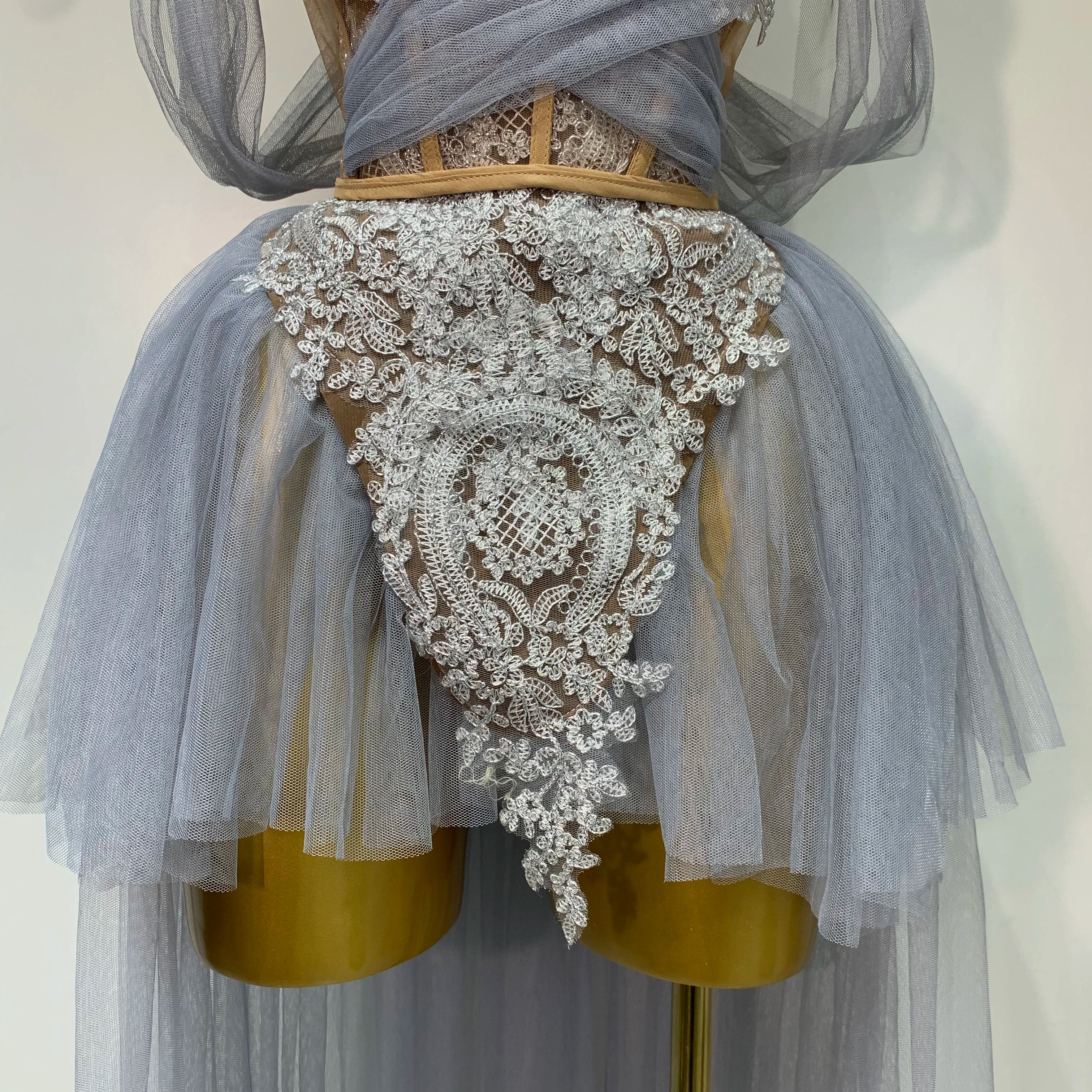 Sexy Backless Mesh Top Skirt Two Pieces Set Celebrate Festival Performance Costume Luxury Birthday Evening Party Design Dress