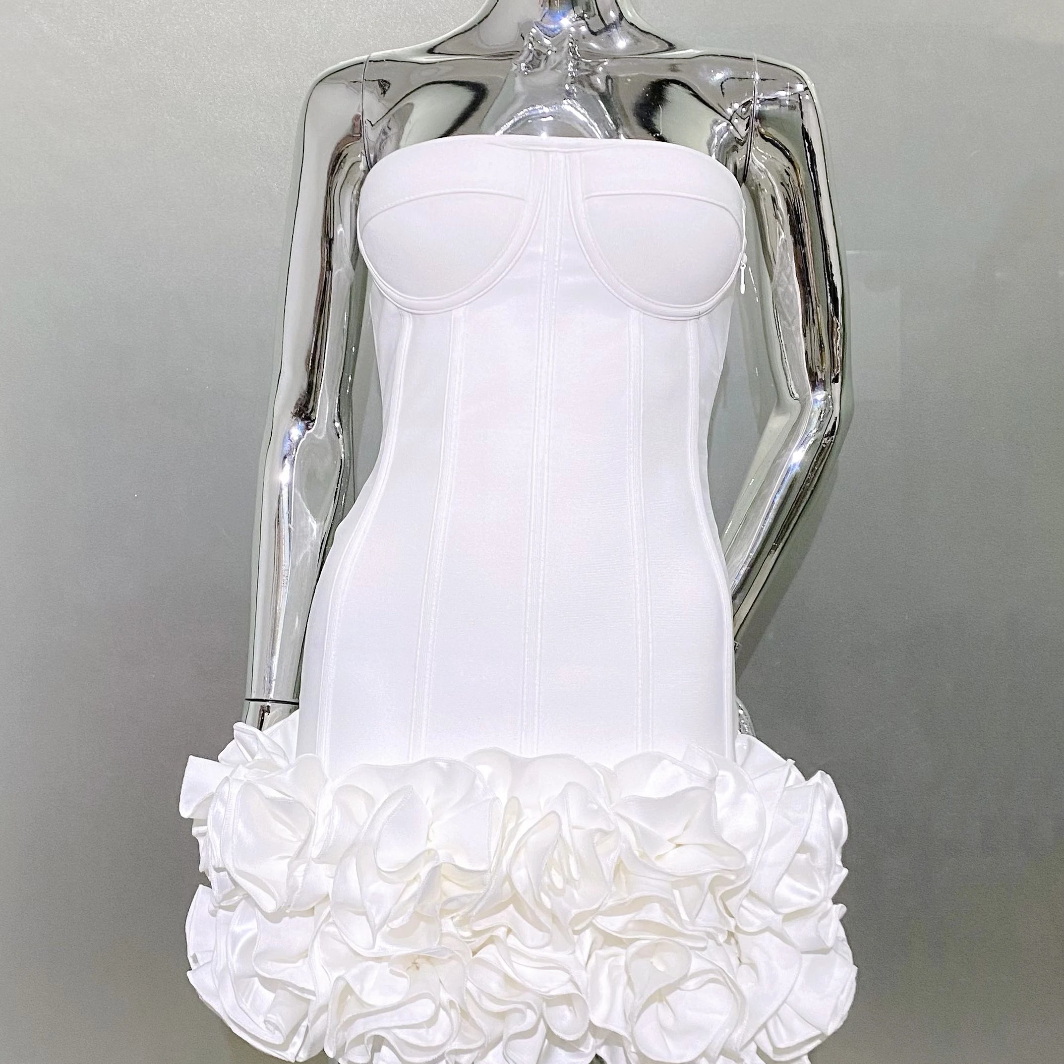 White Black Color Women Sexy Strapless Bodycon Mini Florals Ball Gown Mini Bandage Dress Laced Up Celebrate Nightclub Party Wear