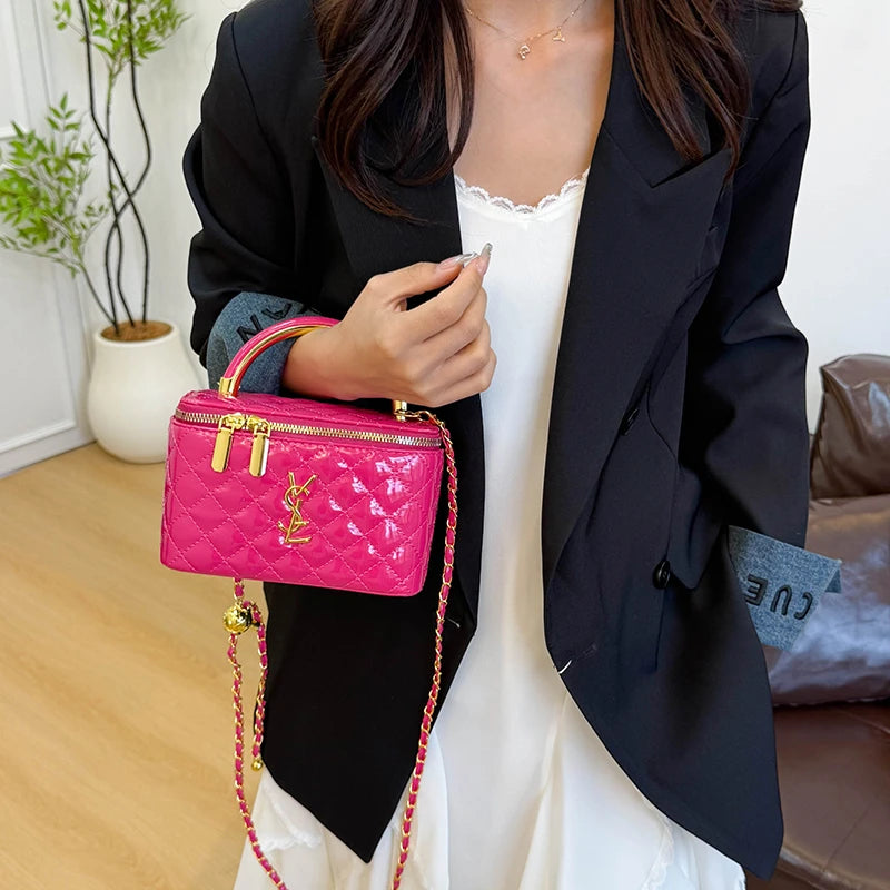 Elegant Women's Leather Fashion Shoulder Bag Luxury Classic Designer Crossbody Tote Handbag For Modern Daily Use