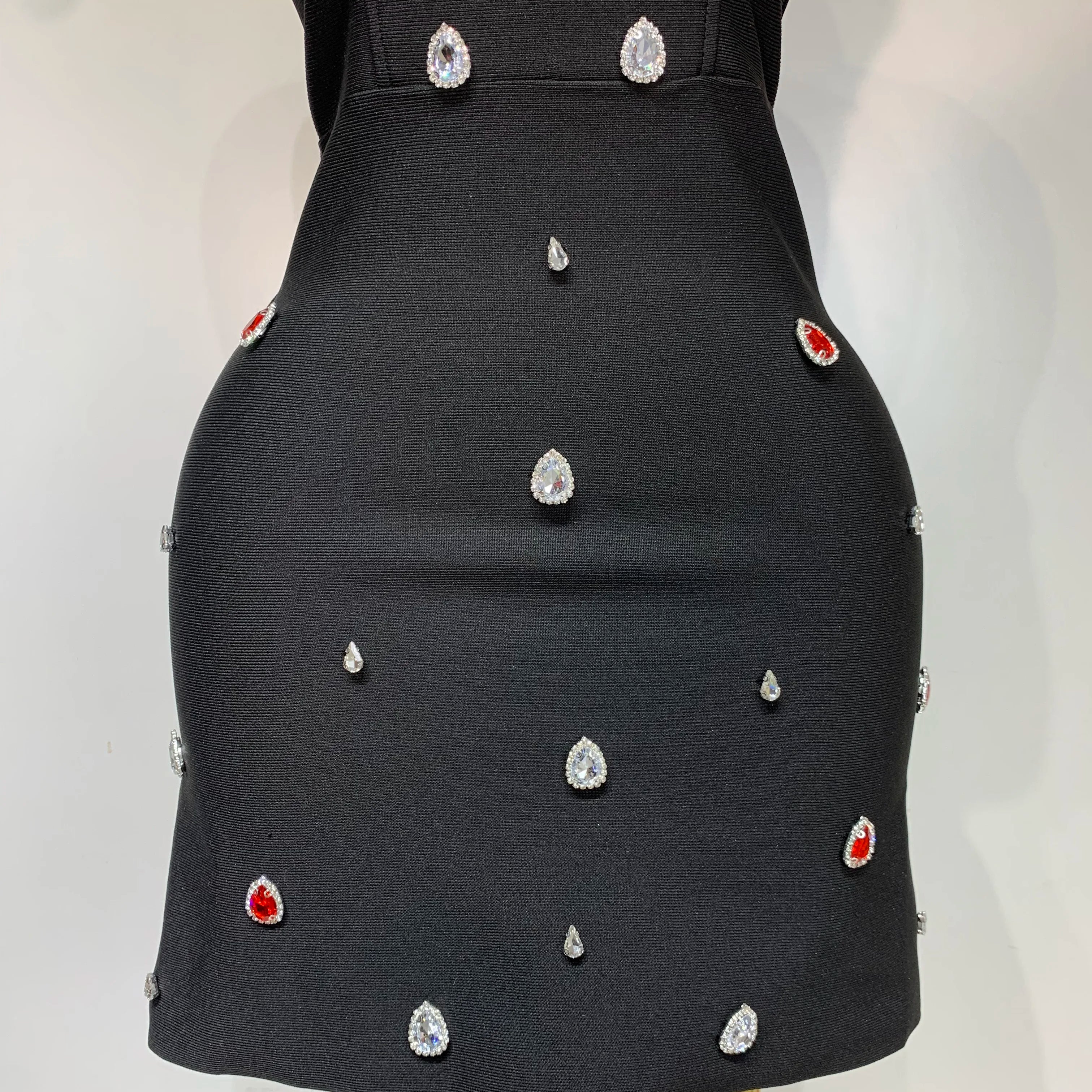 Women Sexy Strapless Colorful Crystal Bodycon Mini Bandage Dress 2025 New Spring Elegant Party Celebrate Birthday Outfit