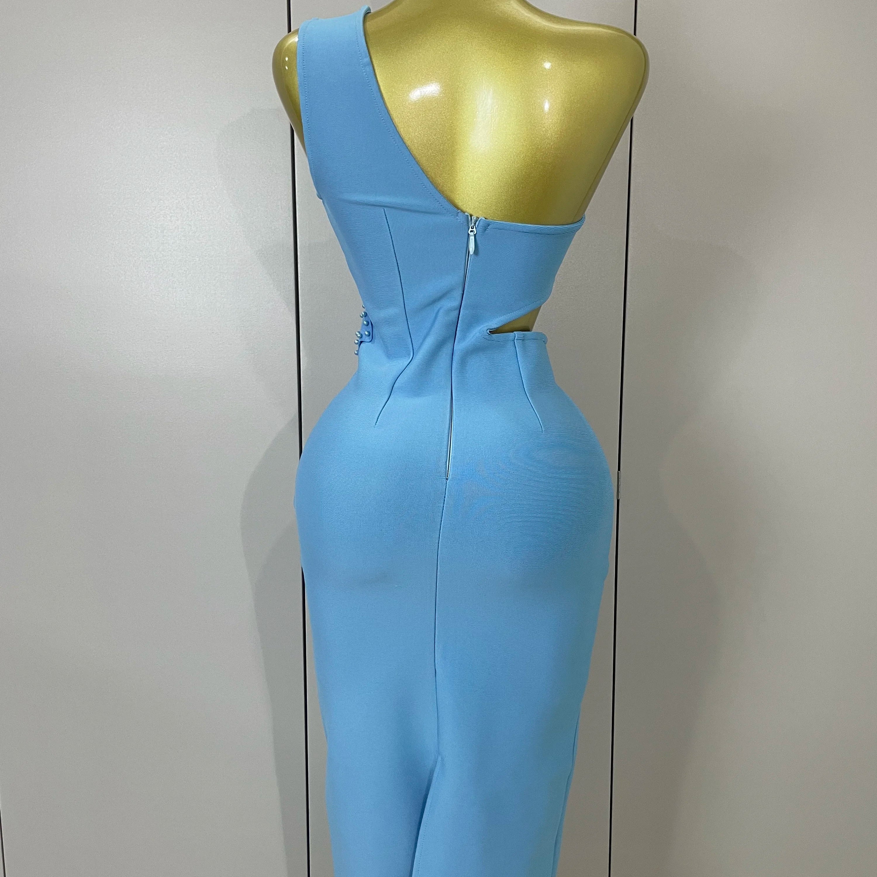 Luxury Sexy One Shoulder Pearl Sky Blue Bodycon Bandage Dress 2025 Women Celebrity Elegant Evening Club Birthday Party Outfit