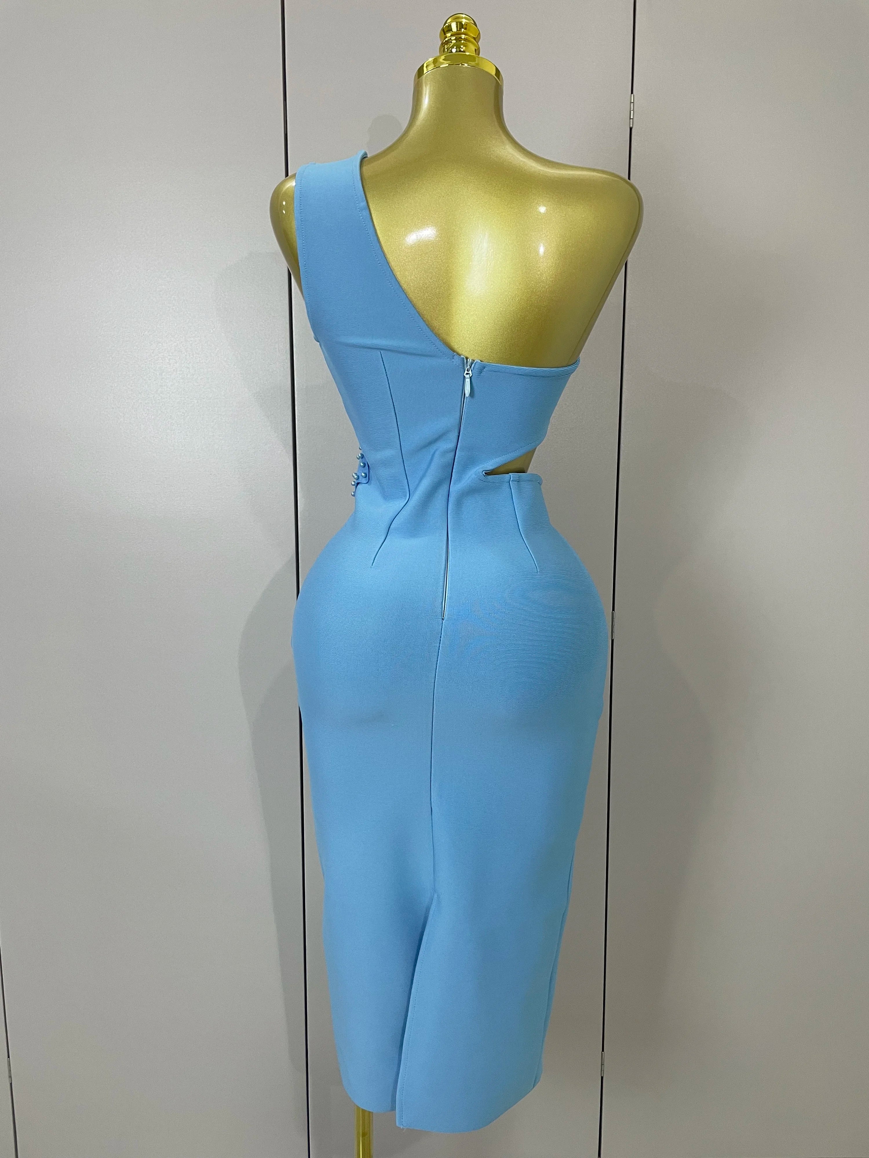 Luxury Sexy One Shoulder Pearl Sky Blue Bodycon Bandage Dress 2025 Women Celebrity Elegant Evening Club Birthday Party Outfit