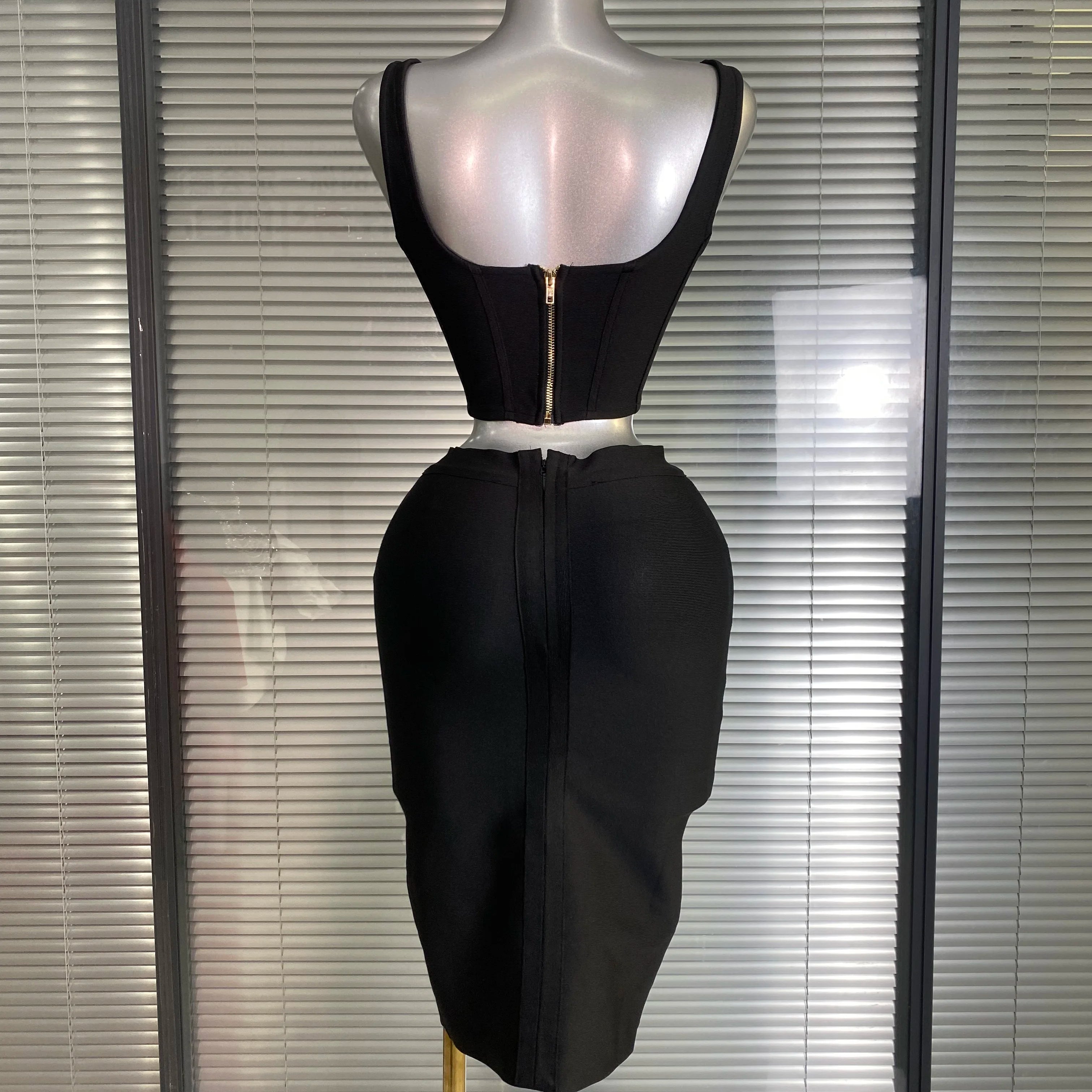 New 2025 Women Sexy Flower White Black Mini Bandage Two Piece Set Celebrity Evening Knitted Party Skirt Suits