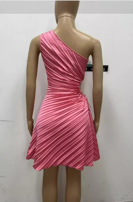 CM.YAYA Women Pleated One Shouloder Sleeveless Cutout Waist Dress 2025 Evening Sexy Club Party Evening High Street Dresses