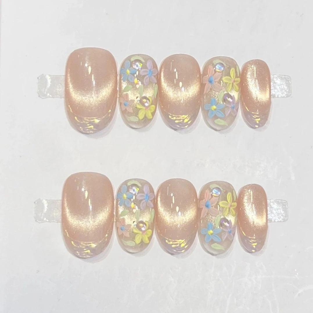 10Pcs Cute Pink 3D Flowers Nails Tips Hand Drawn Golden Stripes Design French Nail Set Summer Short Oval Wearable Press on Nails