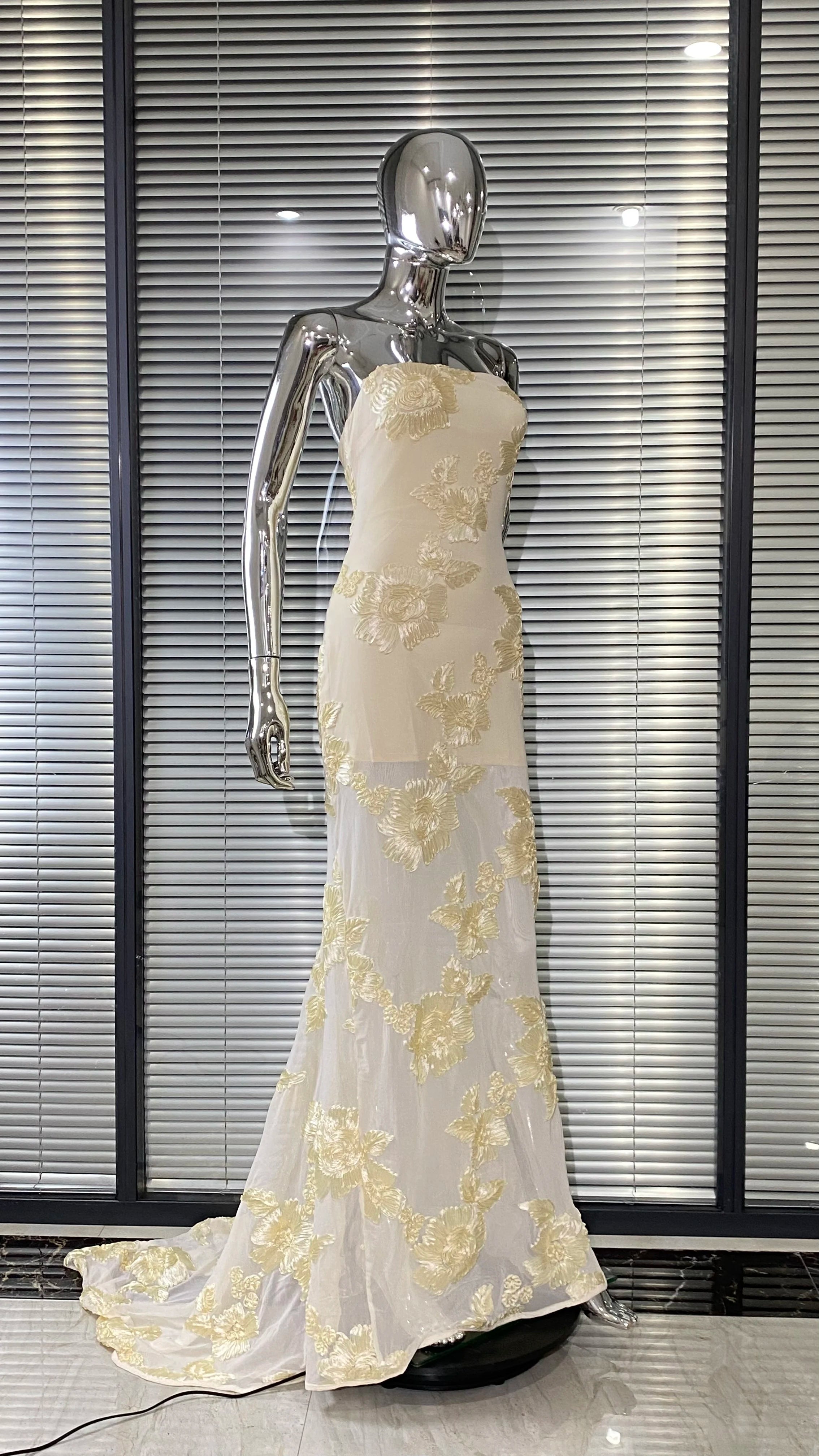 Top Quality Women Sexy Strapless Embroidery Floor-length Maxi Dress Celebrate Evening Party Prom Cocktail Outfit Wholesale