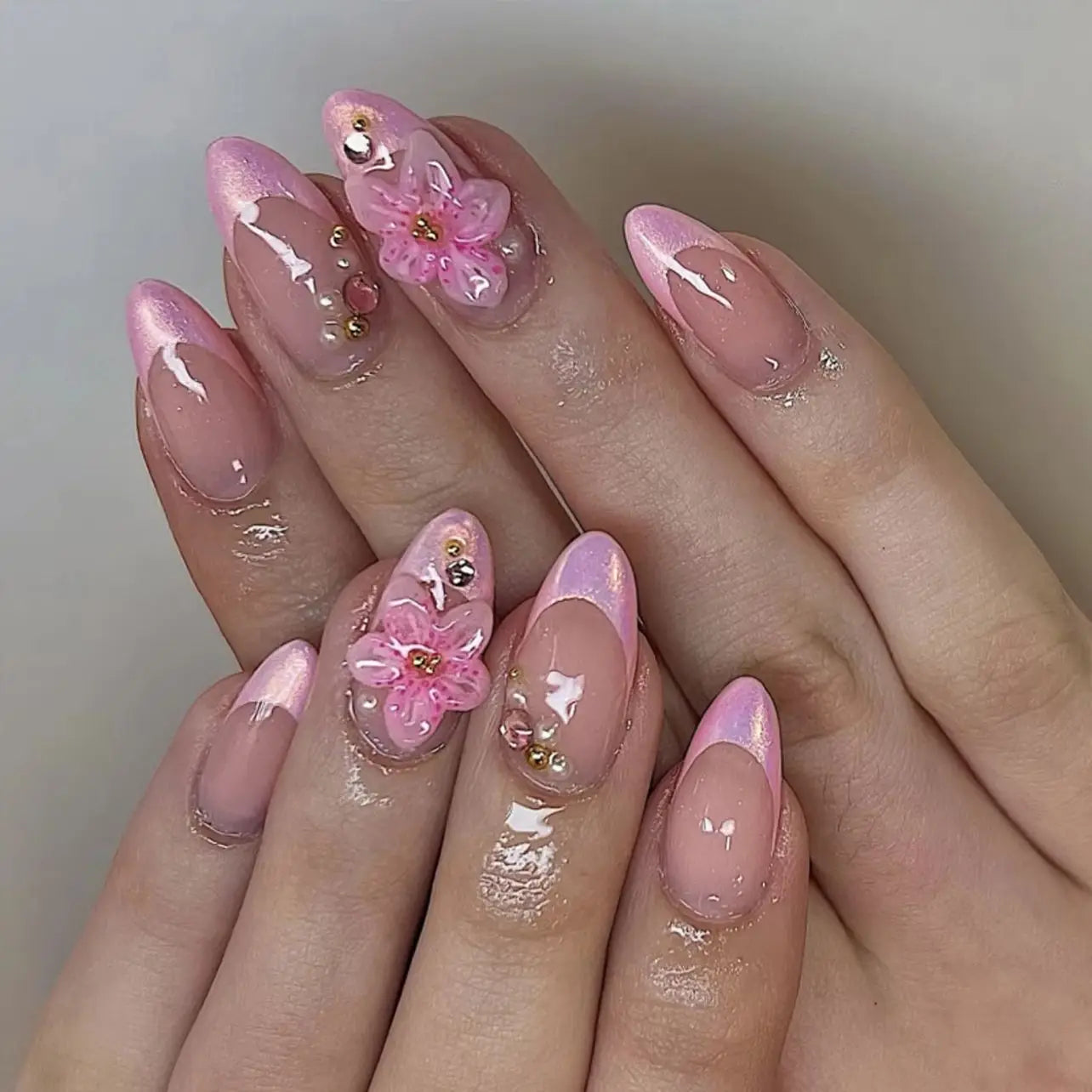 24Pcs 3D Pink Flower Wearable Nail Set Short Almond False Nails French Pearlescent Peach Pink Pearl Diamond Nail with Jelly Glue