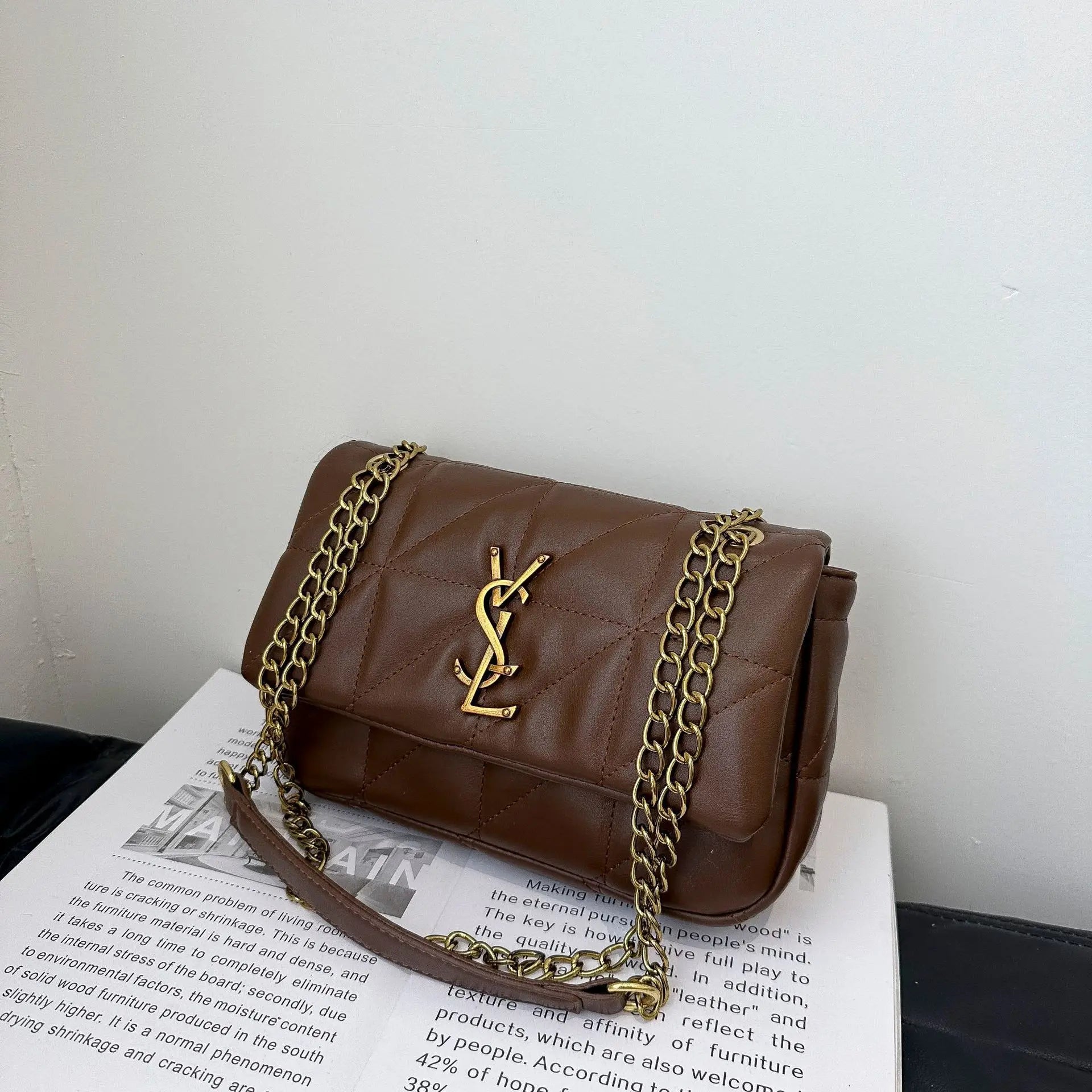 Luxury and fashionable women's chain shaped handbag PU leather shoulder crossbody bag lightweight commuting tassel bag