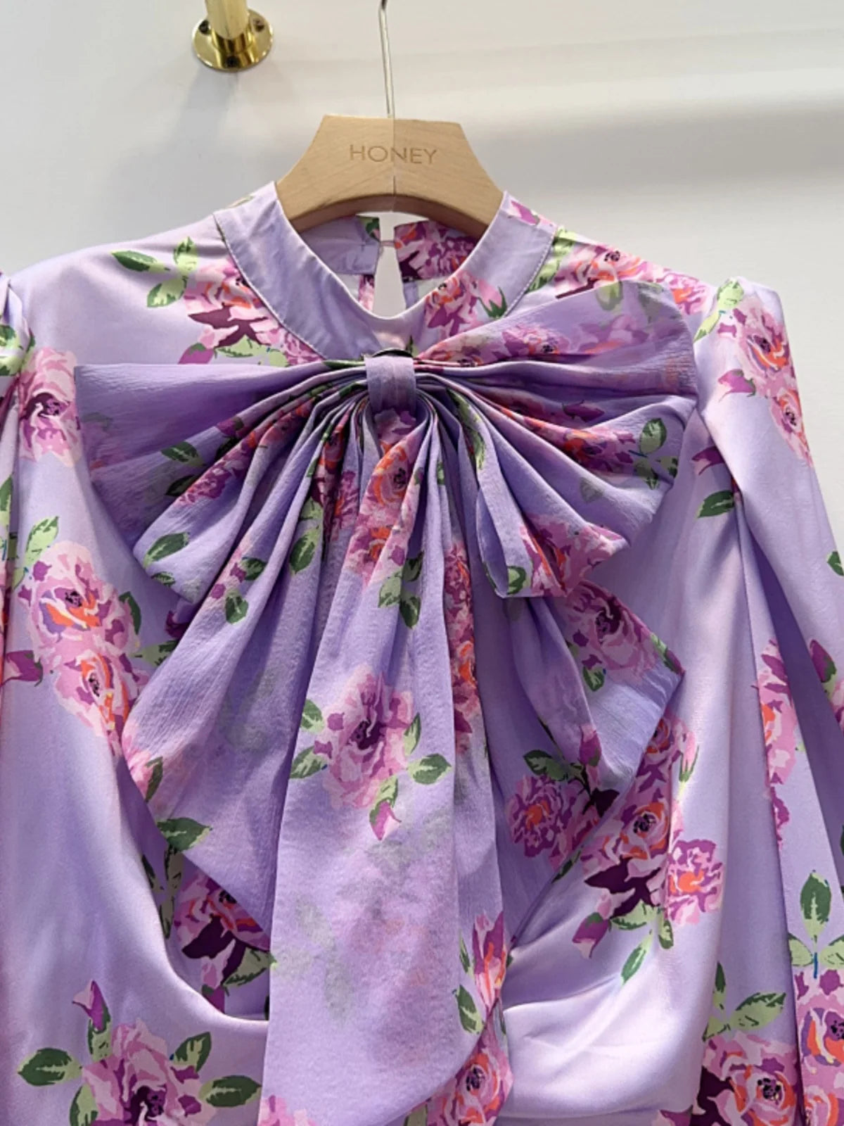 Blusas de flores quebradas, camisas e blusas com laço, elegantes, para mulheres, manga comprida, estilo coreano, 2025