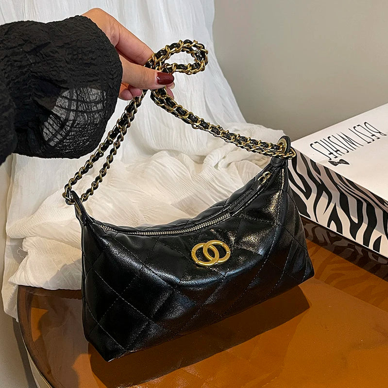 Luxury Leather Shoulder Bag For Women Elegant Classic Design By Famous Designer Popular Choice Spacious And Stylish