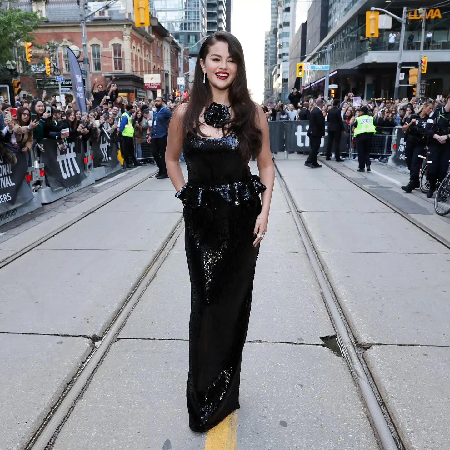 Vestido de celebridade para tapete vermelho, cor preta, com lantejoulas brilhantes, sexy, frente única, bodycon, vestido longo para festa à noite