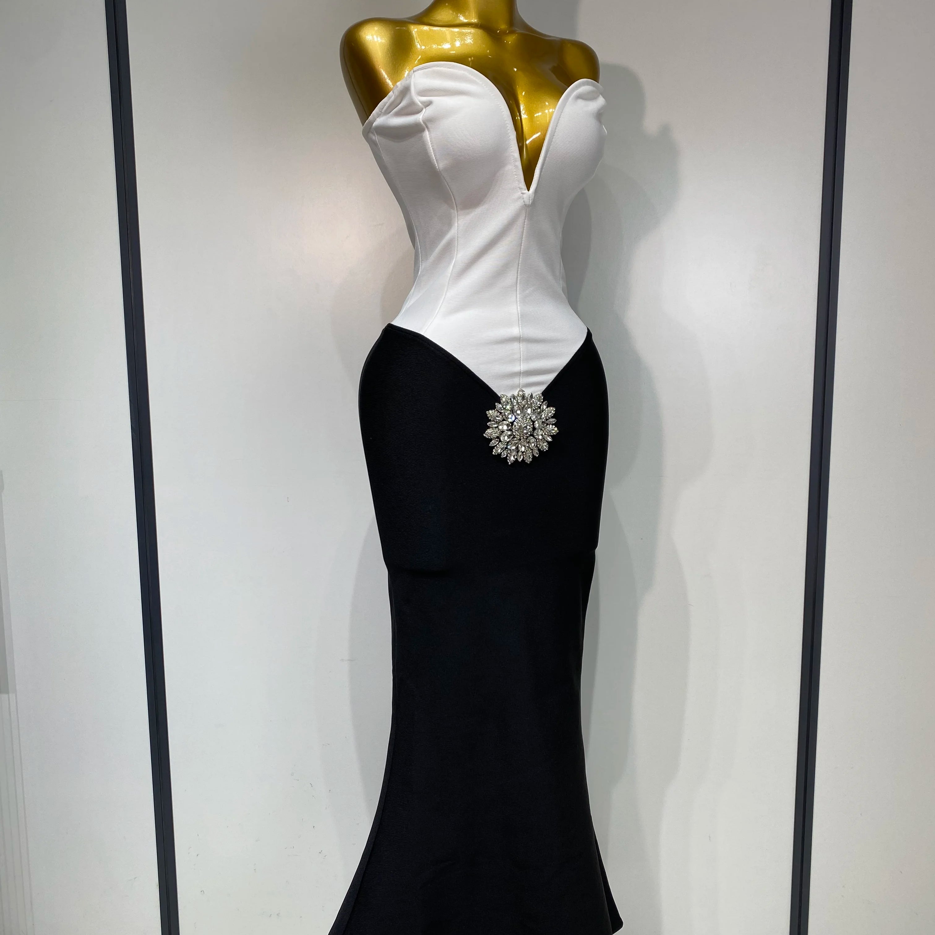 Sexy Bodycon Bandage Dress Strapless Diamond Flower Maxi Long Elegant Dresses 2025 Luxury Birthday Dress Club Party Prom Gowns