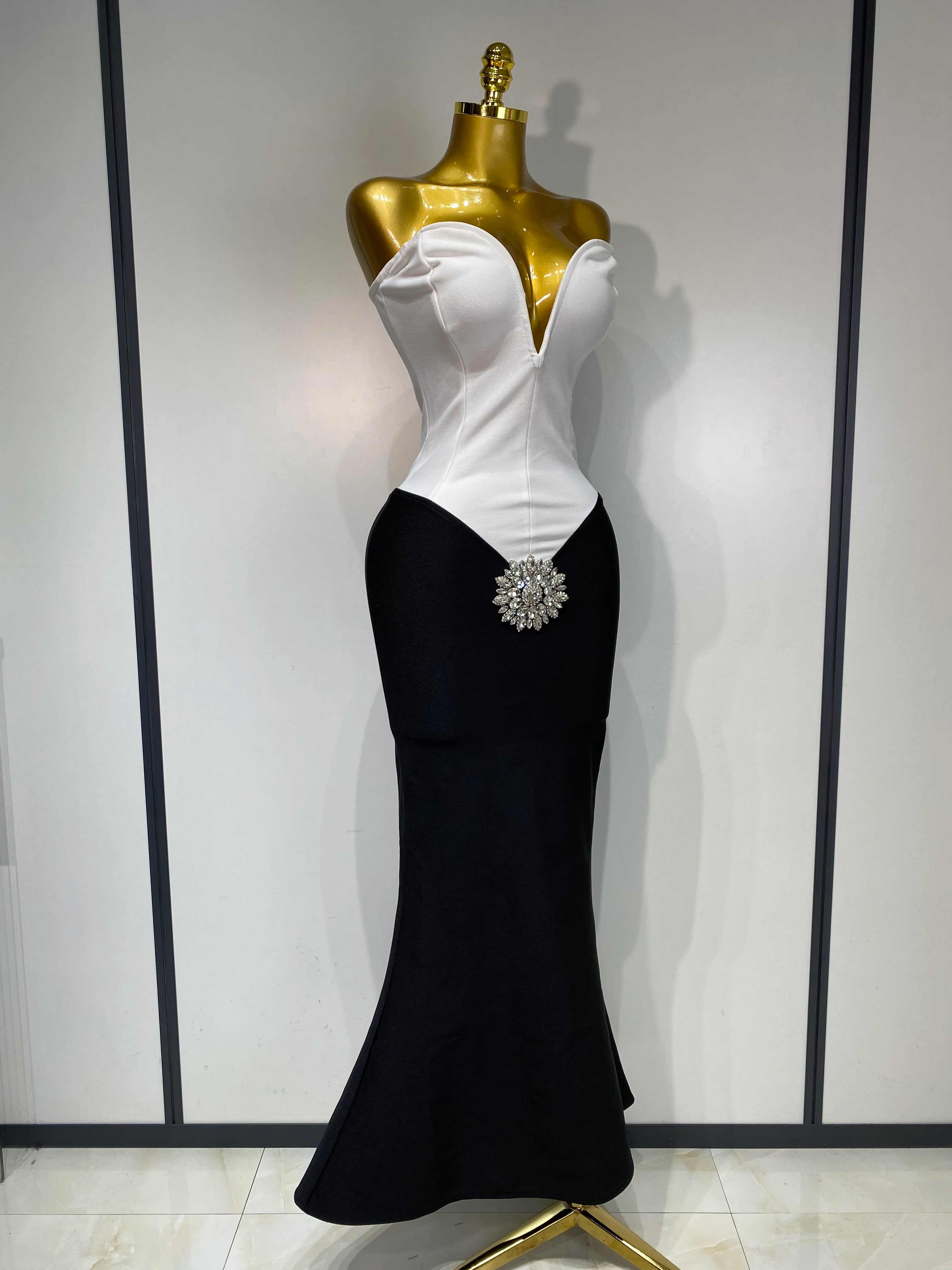 Sexy Bodycon Bandage Dress Strapless Diamond Flower Maxi Long Elegant Dresses 2025 Luxury Birthday Dress Club Party Prom Gowns