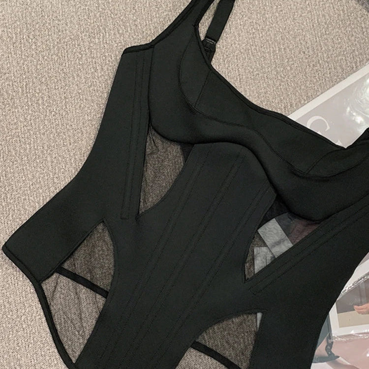 DEAT Summer New Sexy Hollow Out Mesh Patchwork Slim Suspend Women's Backless Black Color Sleeveless Tops Female 11XX3975