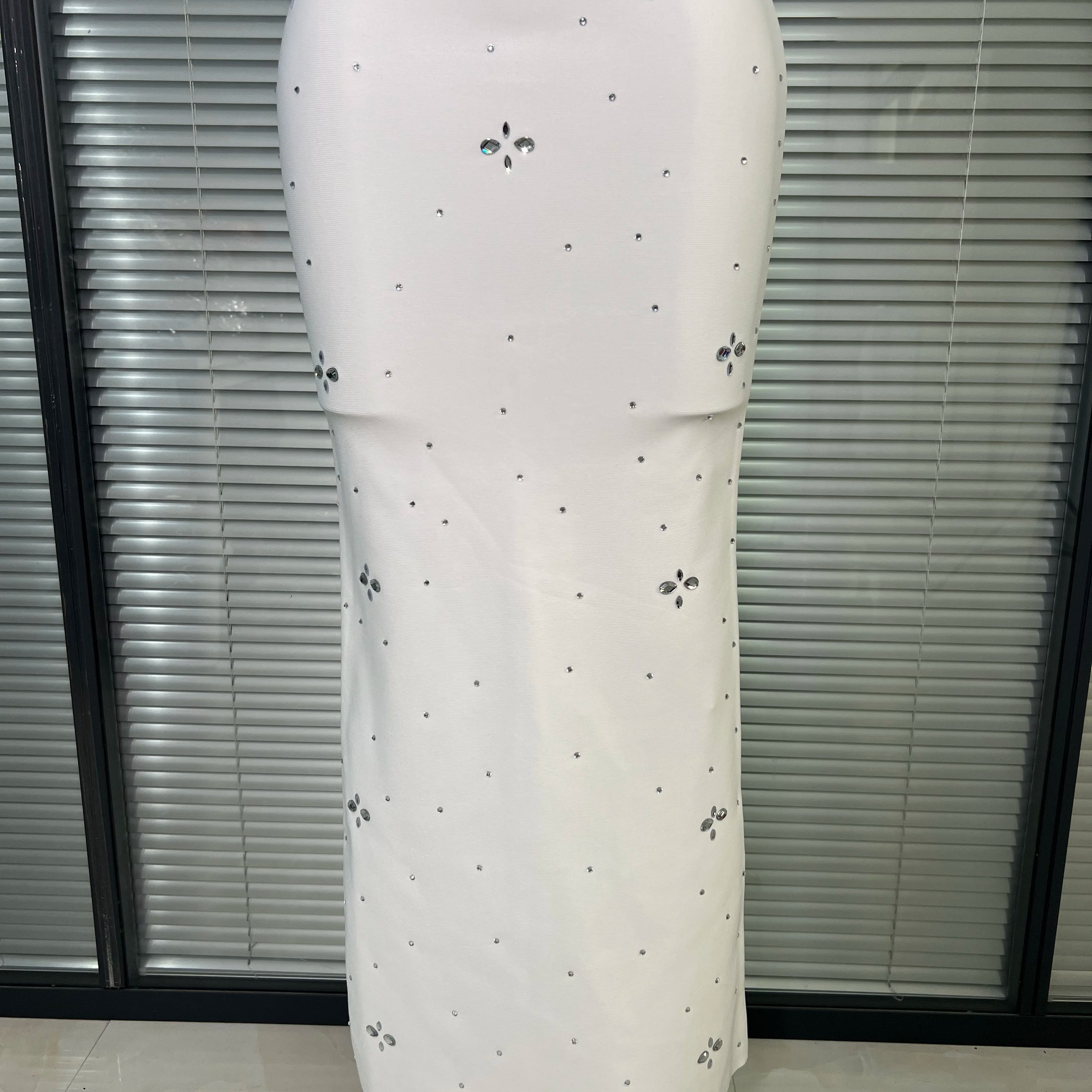 Summer New 2025 Women Strapless White Long Bodycon Bandage Dress Knitted Crystal Elegant Evening Party Dress Vestido