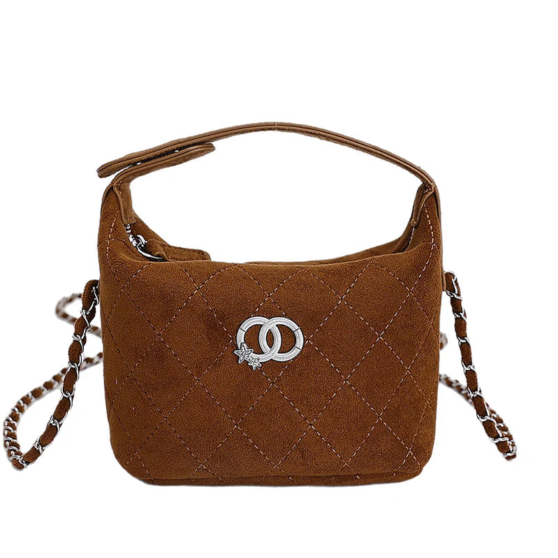 Stylish Ladies Shoulder Bag In Genuine Leather - Popular Tote Look With Zipper By Designer Brand