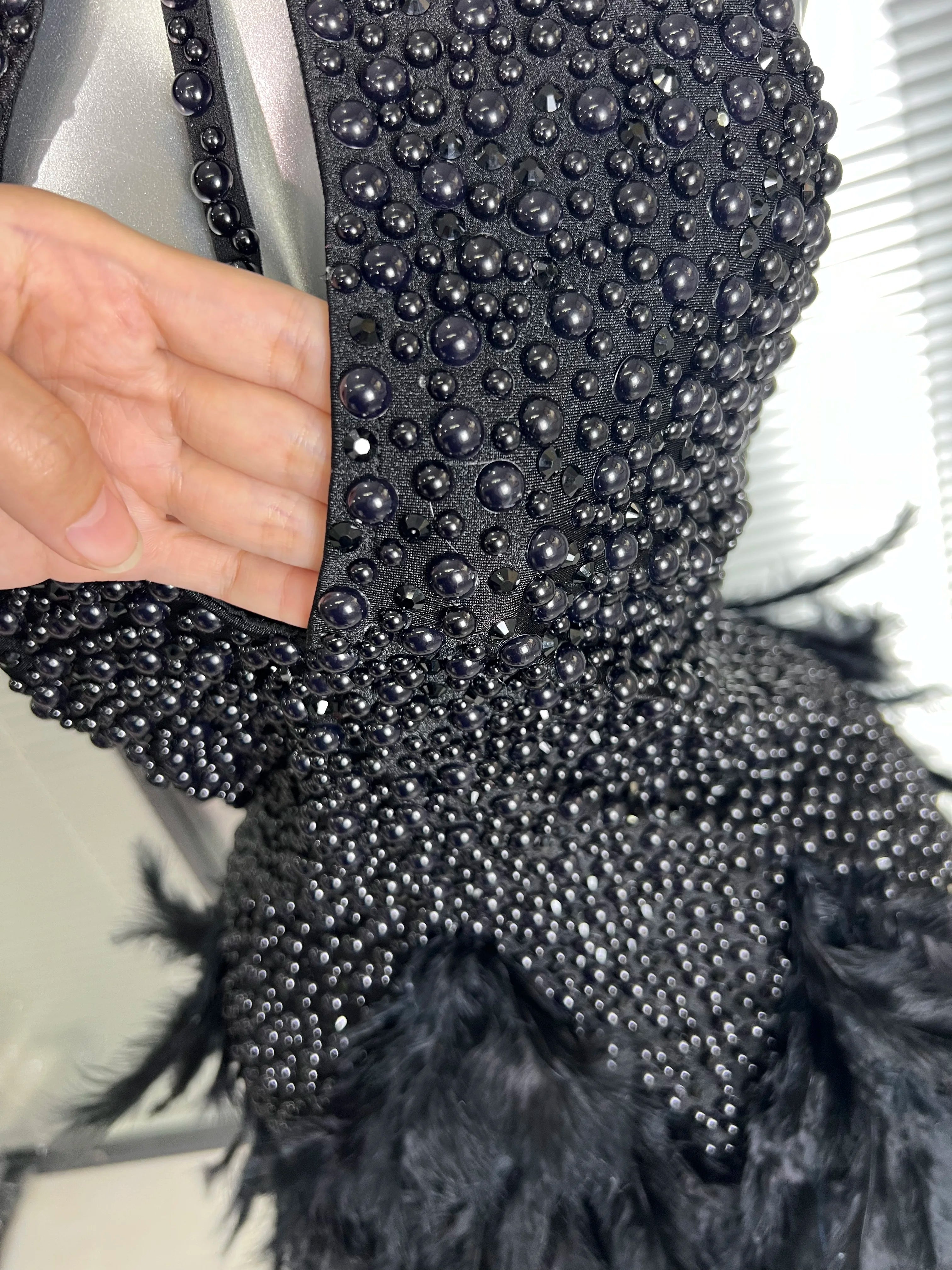 INS New Women Sexy Backless Feathers Performance Costume Stage Dancer Black Mini High Stretchy Night Club Party Dress
