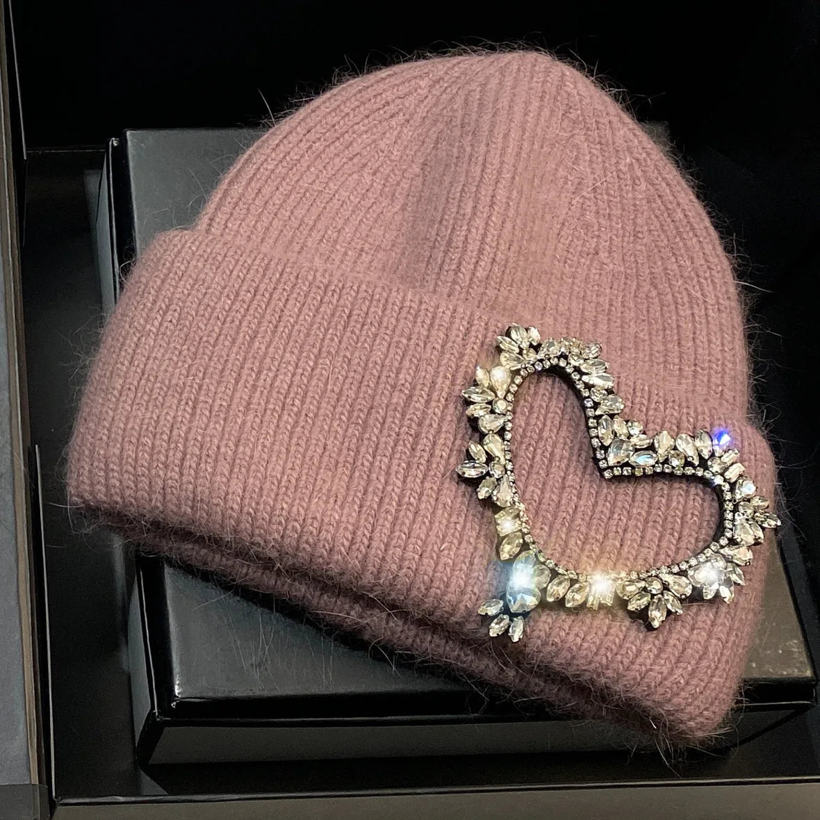 Luxury Heart Rhinestone Winter Beanies Women Solid Color Real Rabbit Fur Knitted Hat Lady Fashion Warm Pullover Caps Gifts cameo Adult