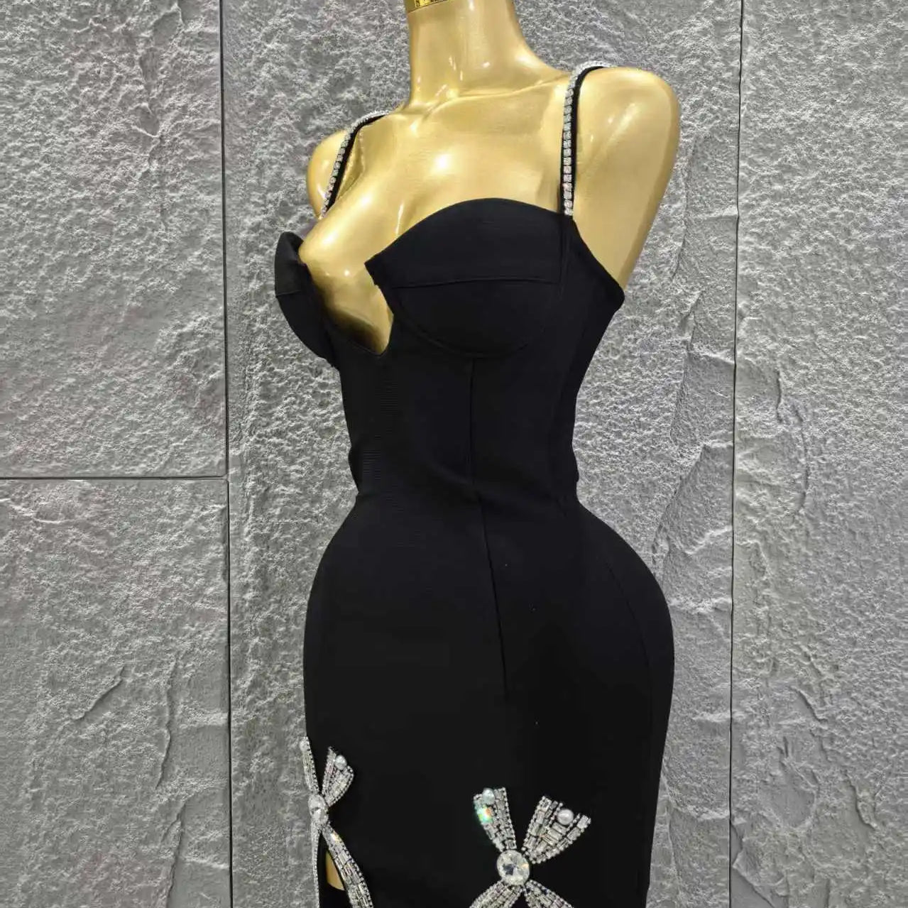 Hot Sale Women Sleeveless Sexy Strap Shinning Diamond Bodycon Mini Bandage Dress Nightclub Party Celebrate Bar Singer Outfit