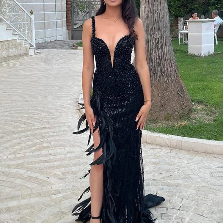 VC Black Pearls Long Dress Spaghetti Straps Sweetheart Neck Feathers Embellished Split Sequins Party Evening Gown With Gloves