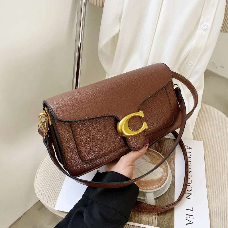 This year's new fashionable underarm shoulder bag with two shoulder straps and a diagonal small square bag