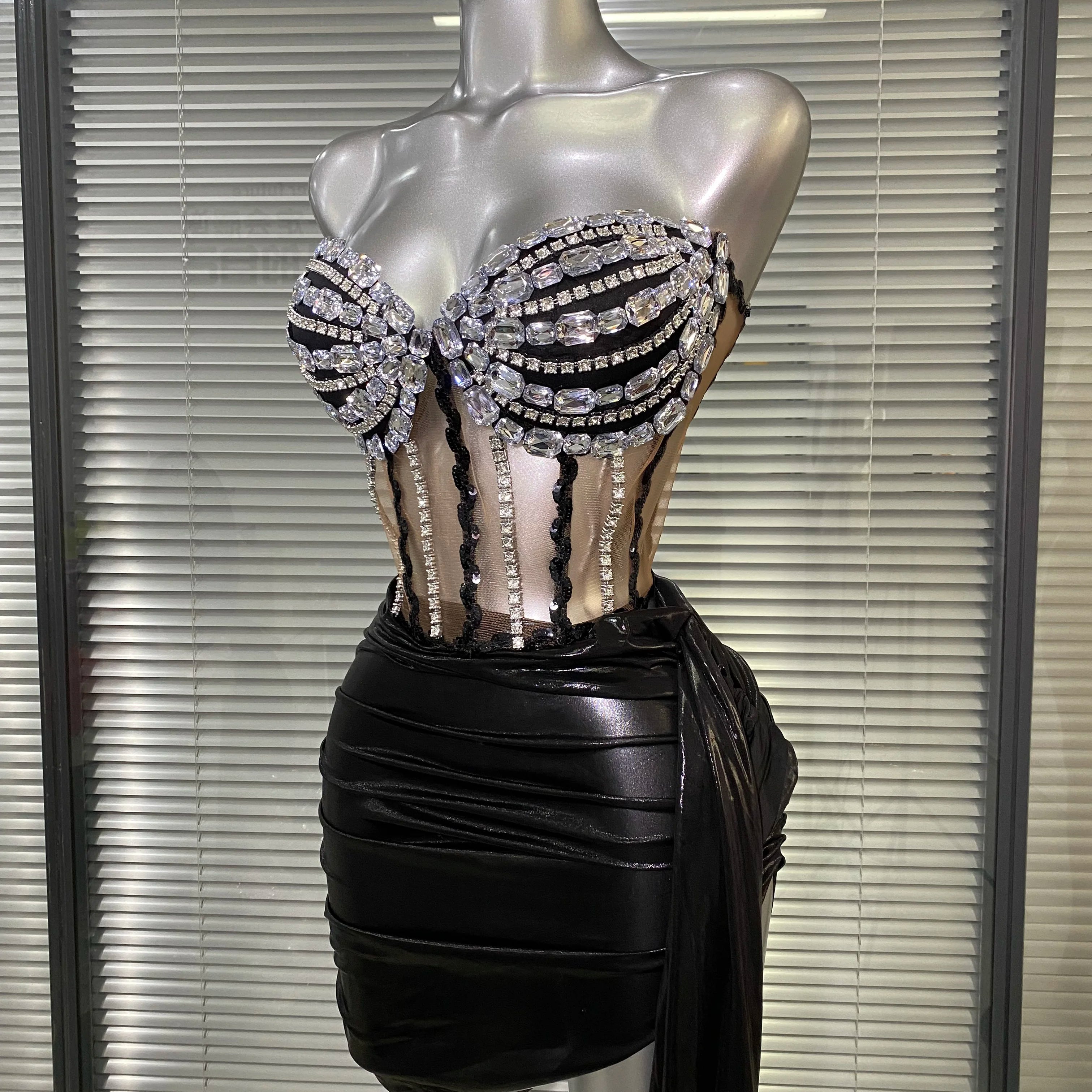 Women Sexy Sparkly Two Pieces Set Shinning Fancy Night Club Skirt Suits Singer Dancer Stage Performance Costume