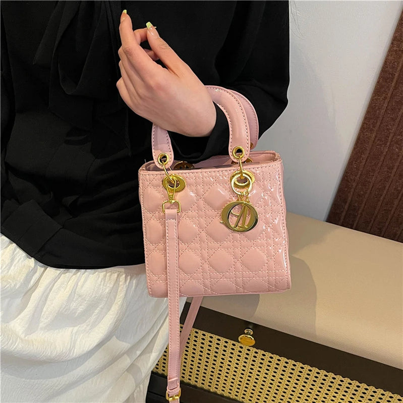 Elegant Women's Leather Crossbody Fashion Handbag Luxury Designer Shoulder Tote Bag Classic For Everyday Look