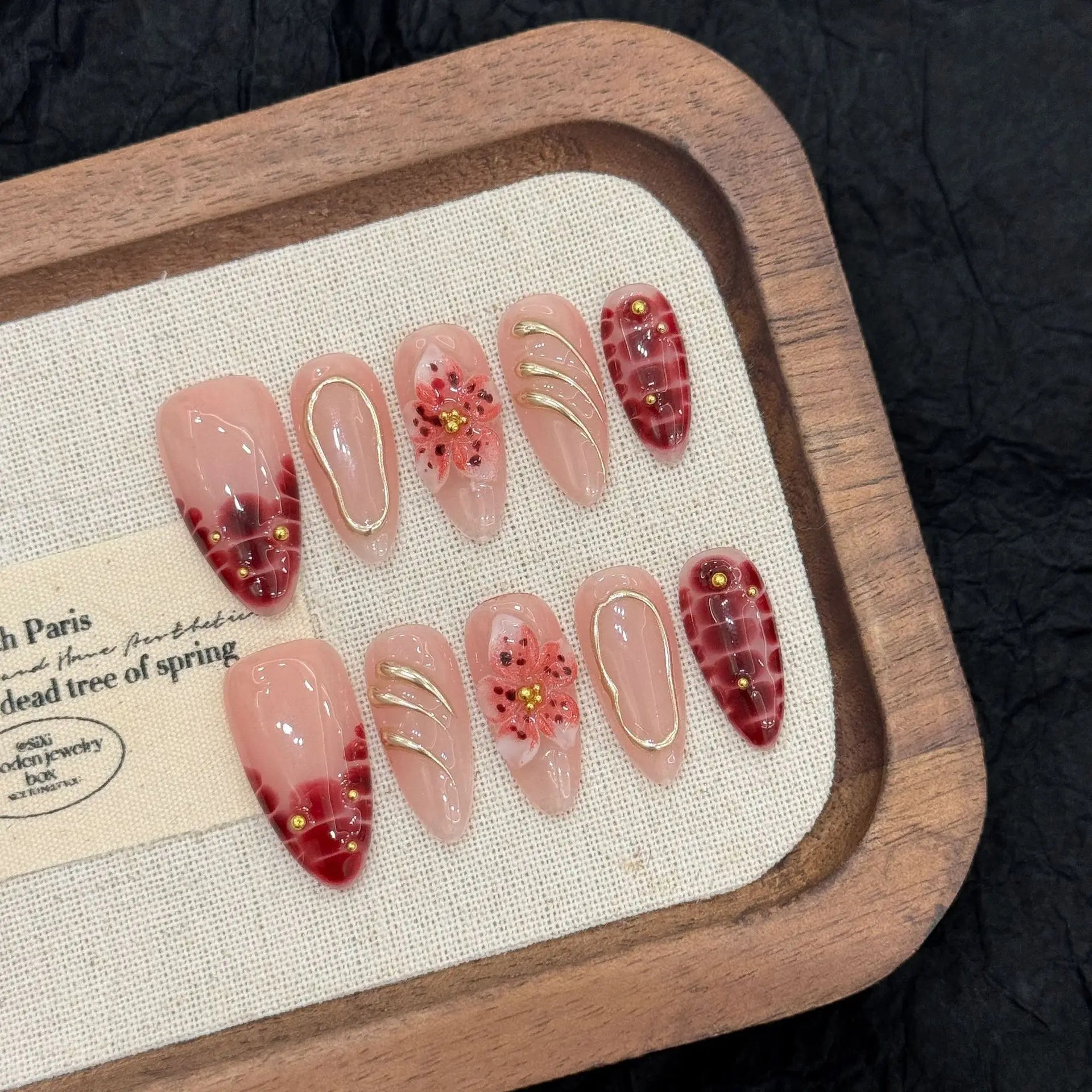 10Pcs Handmade Flower Press on Nails French Leopard Print Fake Nail Artificial Medium Almond Nail Set for Women Full Cover Nails
