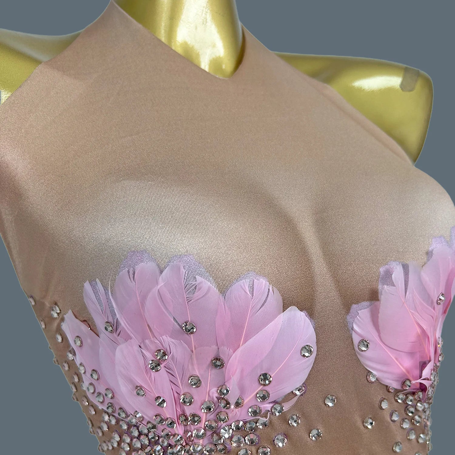 Sparkly Showgirl Stage Performance Sexy Ultra Short Dress Sexy Women Night Party Mini Dress Spandex Feather Dresses Huolieniao