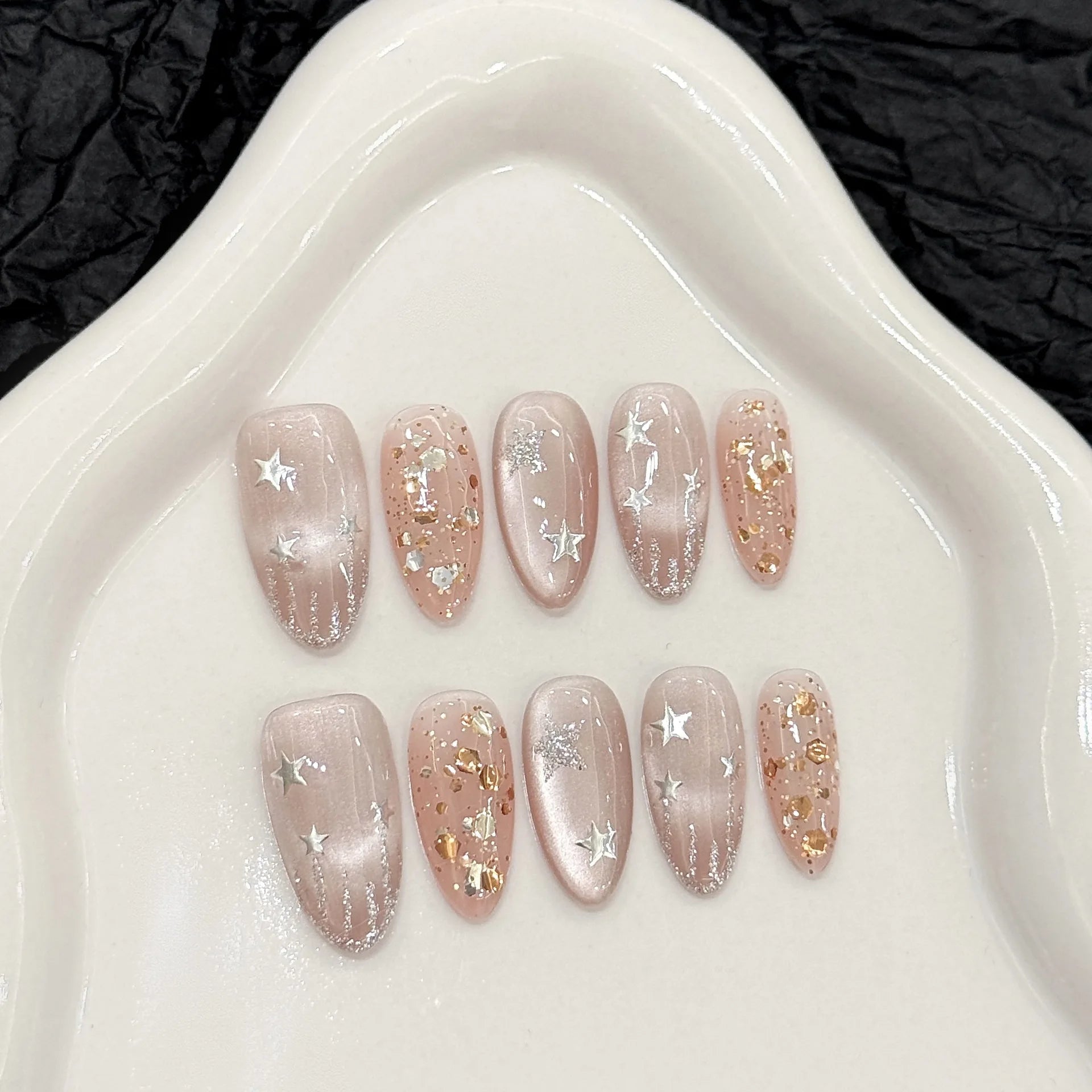 10pcs Wearable Pink Handmade Press on Nails Summer Flower Design Mid-length Oval Fake Nails Tips Cat's Eye French False Nail Art