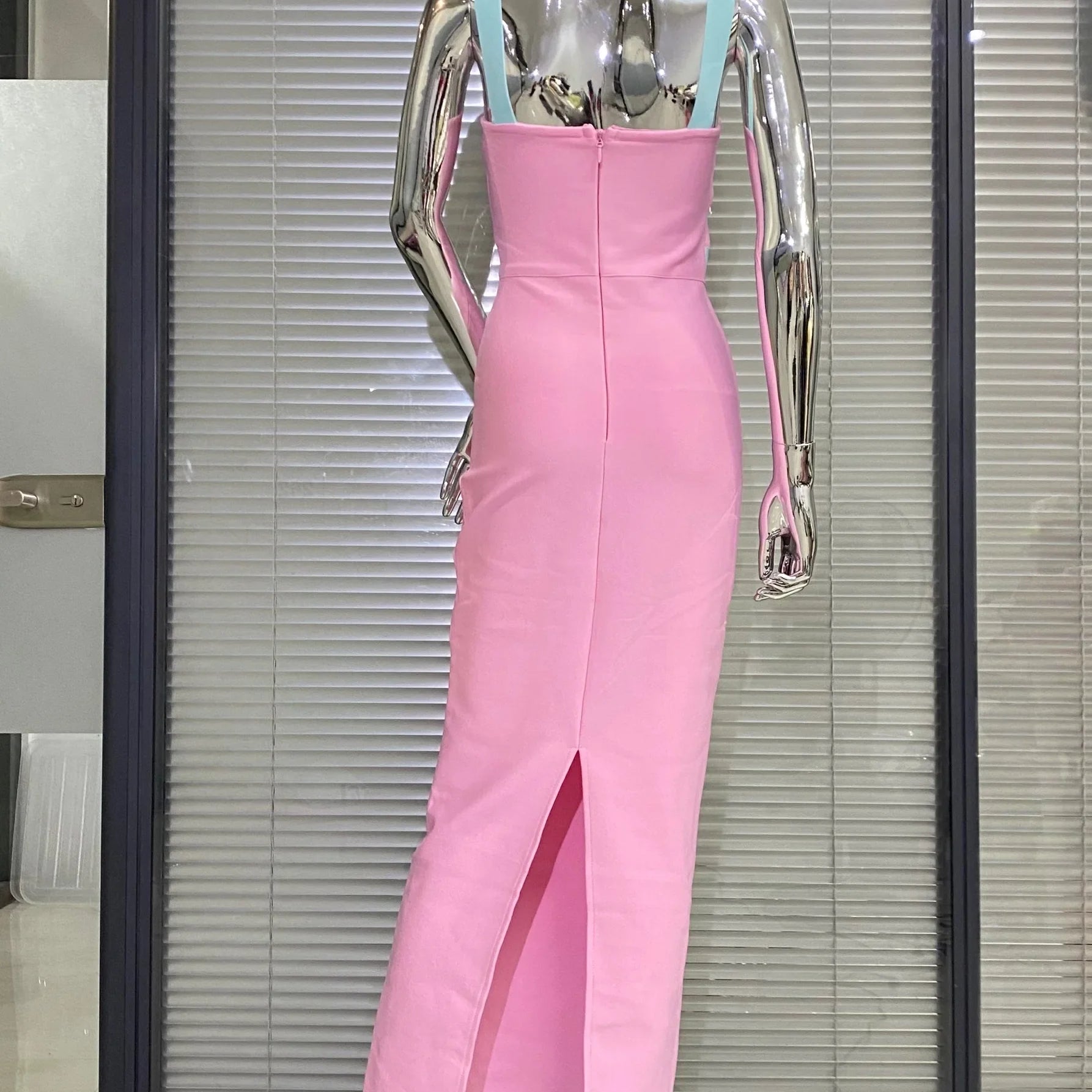 New Arrival Women Sleeveless Sexy Strap Bodycon Bandage Long Dress Fashion Elegant Evening Party Celebrate Dress