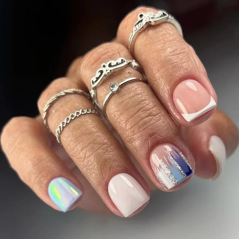 24Pcs Short Retro Flower Design Nails Art Manicure Pink False Nails Wearable Square Fake Nails Press on Full Cover Nail Tips