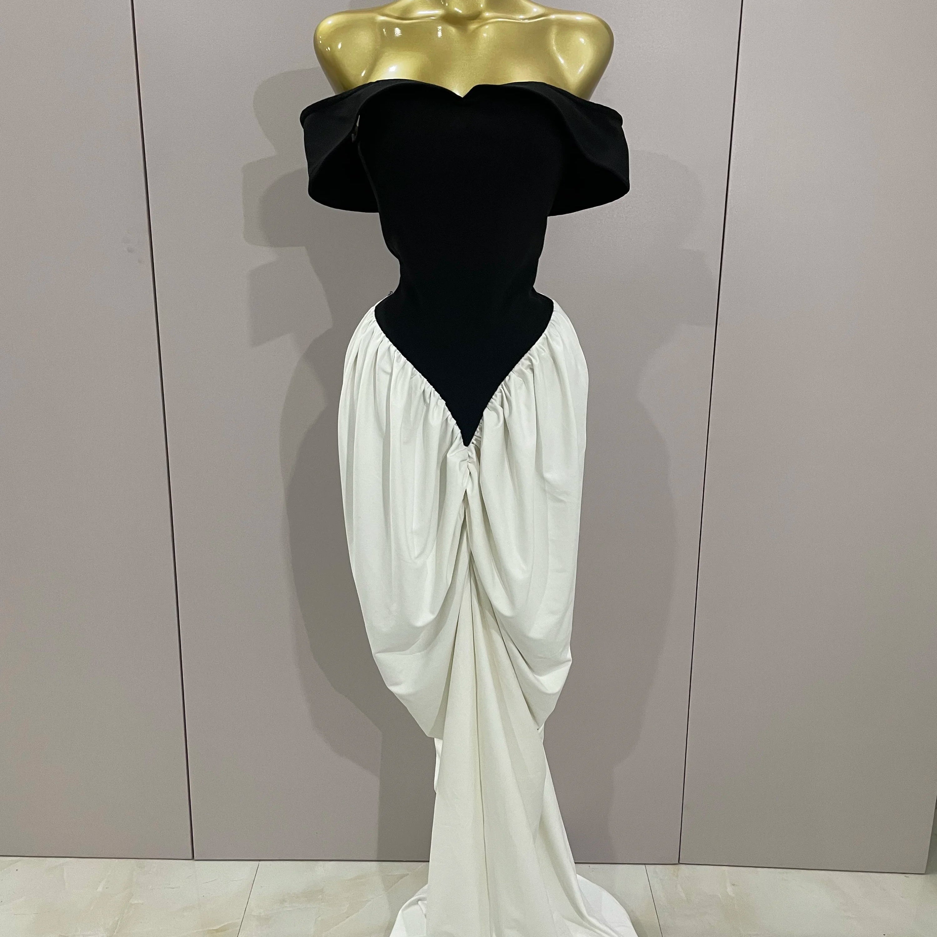 Vestido longo sereia preto e branco, decote em V, ombro de fora, sexy, 2025, feminino, formal, festa de aniversário