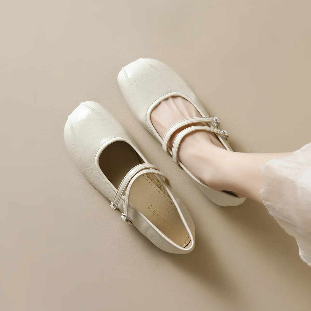 spring women's outerwear shoes Round toe design Mary Jane shoes Ladies' casual flat shoes Work boat shoes Large sizes 41-43