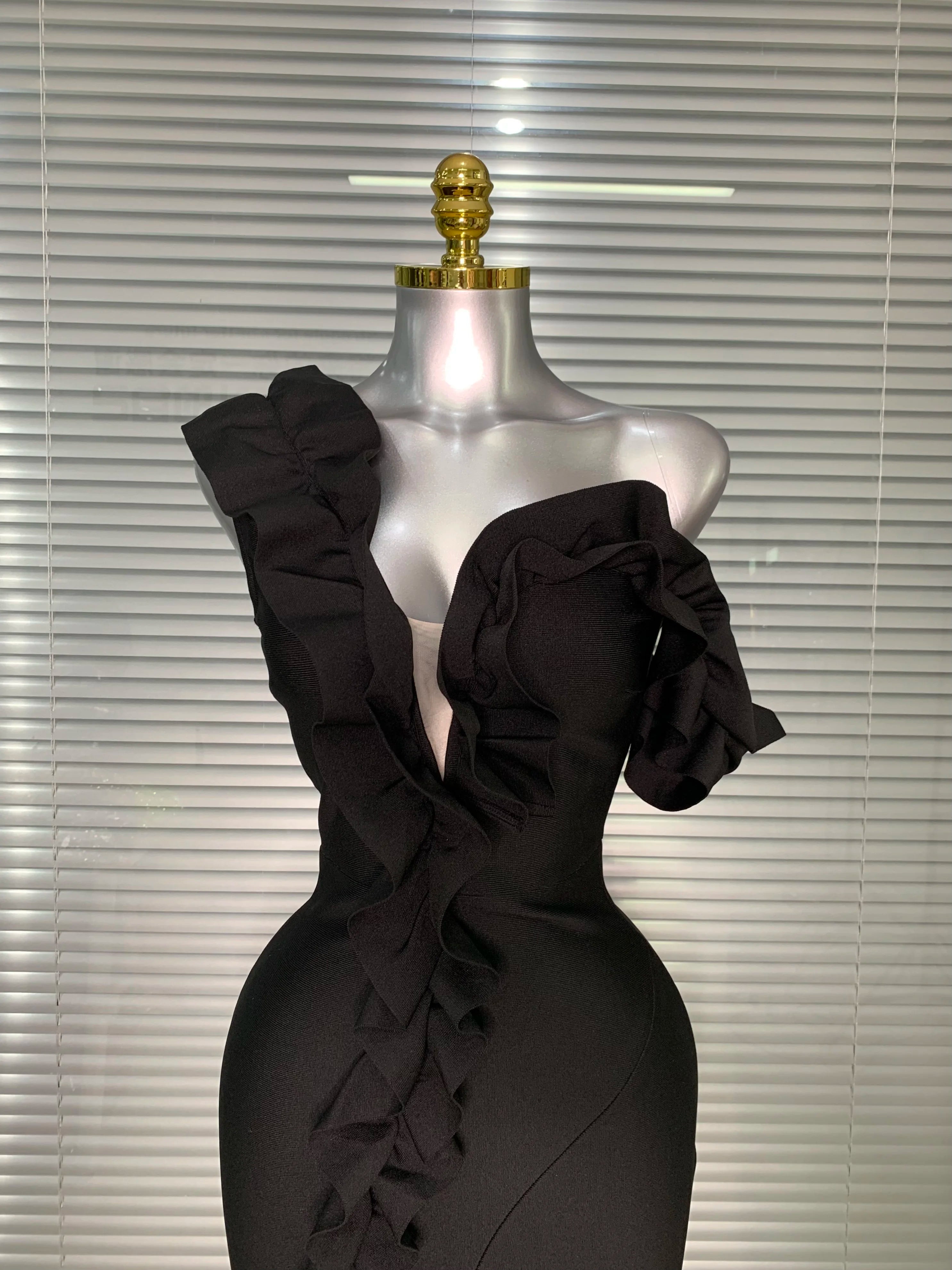 Women Sexy Black One Shoulder Floral Midi Bodycon Bandage Dress High Street Elegant Celebrity Party Dress